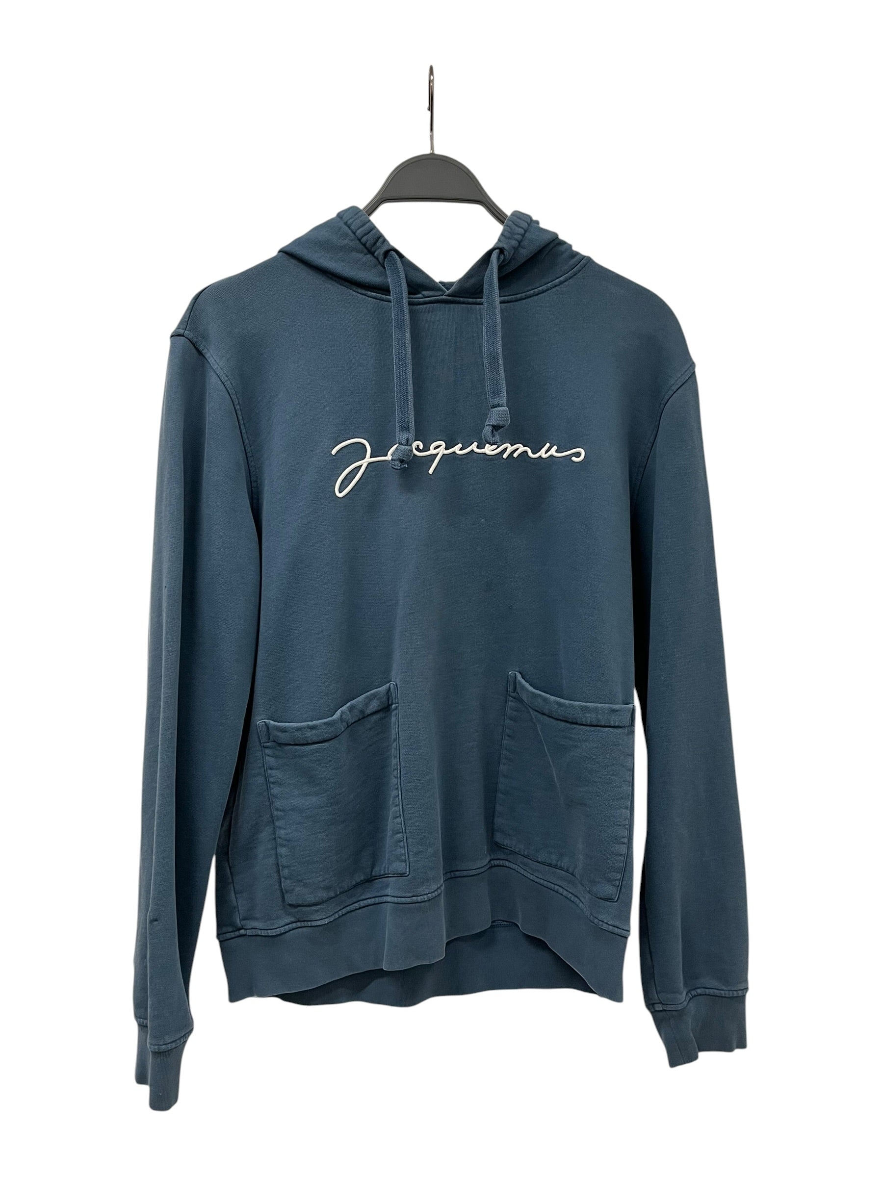 JACQUEMUS/Sweatshirt/S/Cotton/BLU/DUAL FRONT POCKET/SCRIPT LOGO view 1