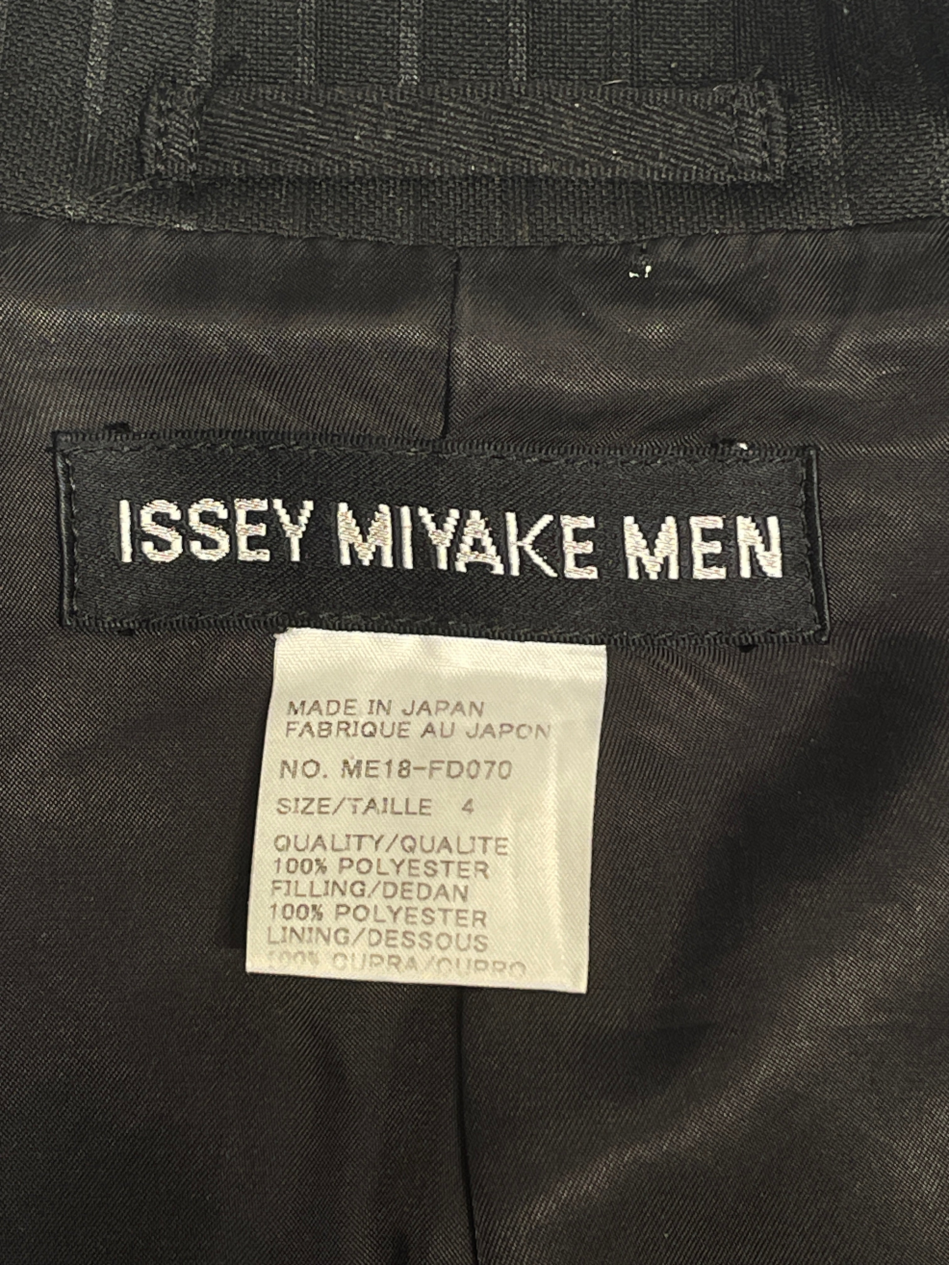 ISSEY MIYAKE/Jacket/4/Polyester/BLK/ view 3