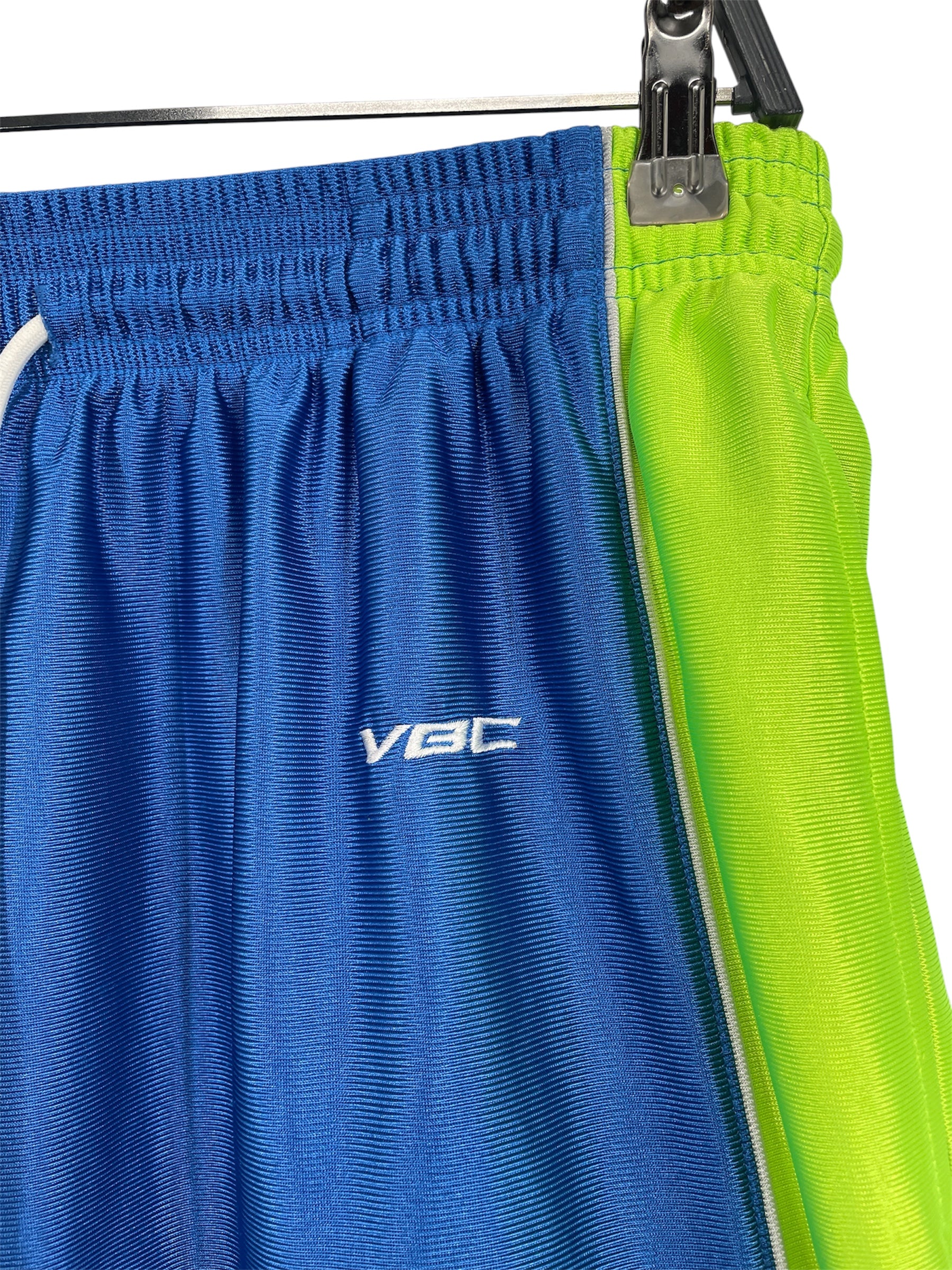 VBC/Shorts/S/BLU/Stripe/SUPER BAGGY BASKETBALL GRN STR view 3