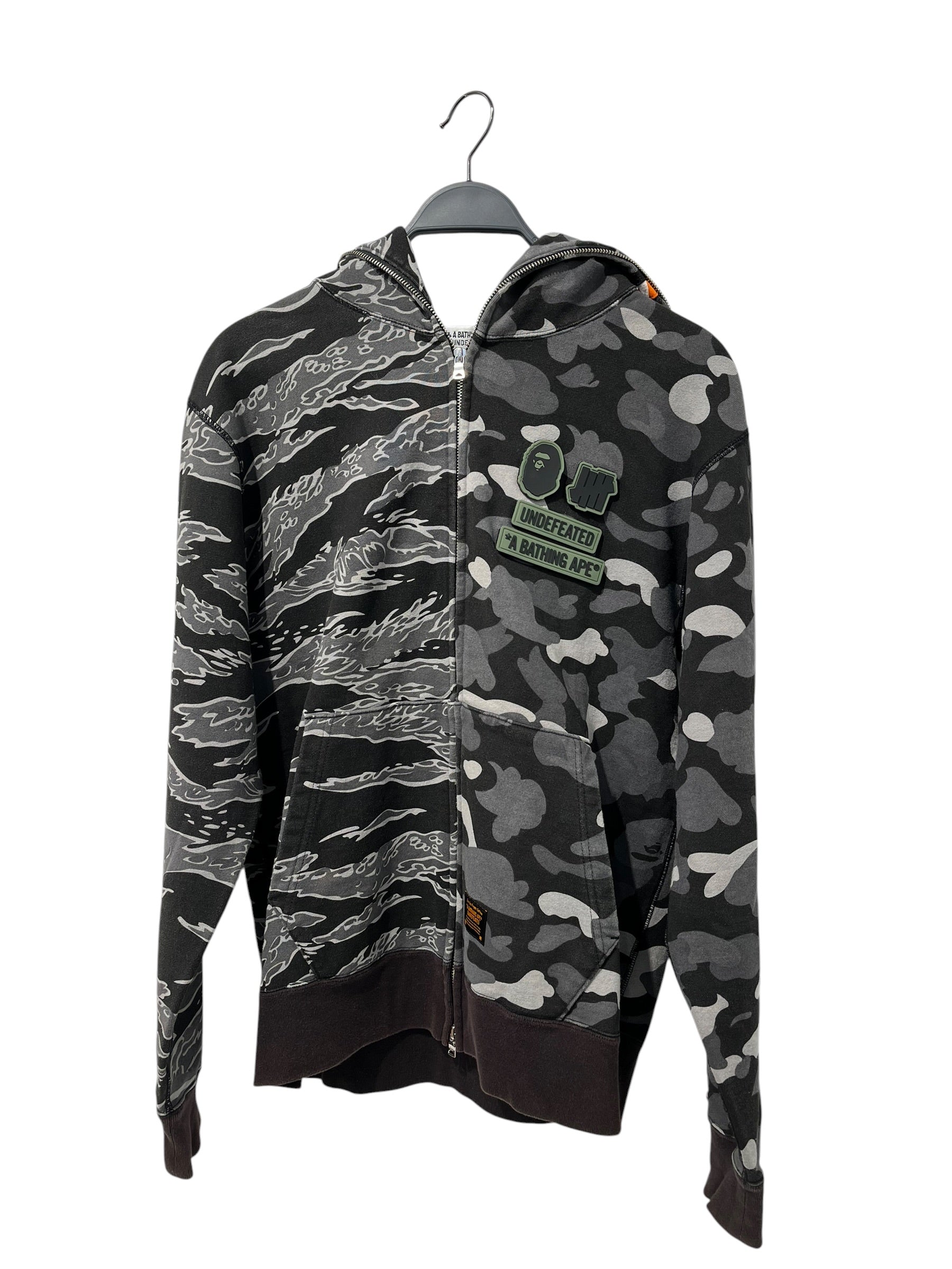 A BATHING APE/UNDEFEATED/Hoodie/XL/Camouflage/Cotton/GRY/full zip velcro patches view 1