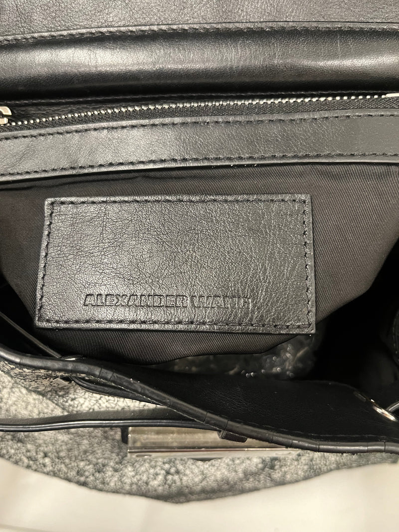 Alexander Wang/Backpack/M/Leather/WHT/PAINT CRACKING ALL OVER
