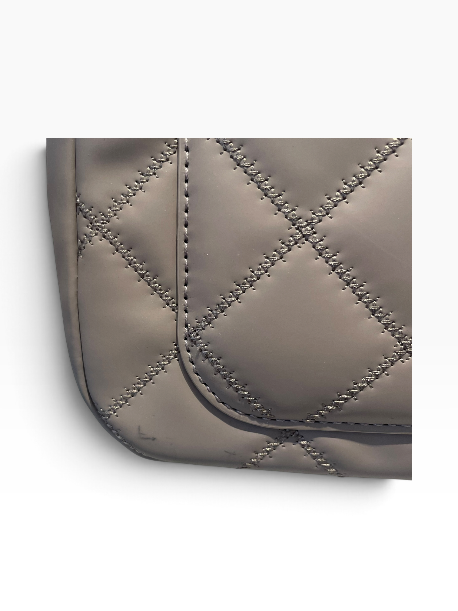 TORY BURCH/Cross Body Bag/Leather/GRY/Willa Matte Diamond Quilted view 3