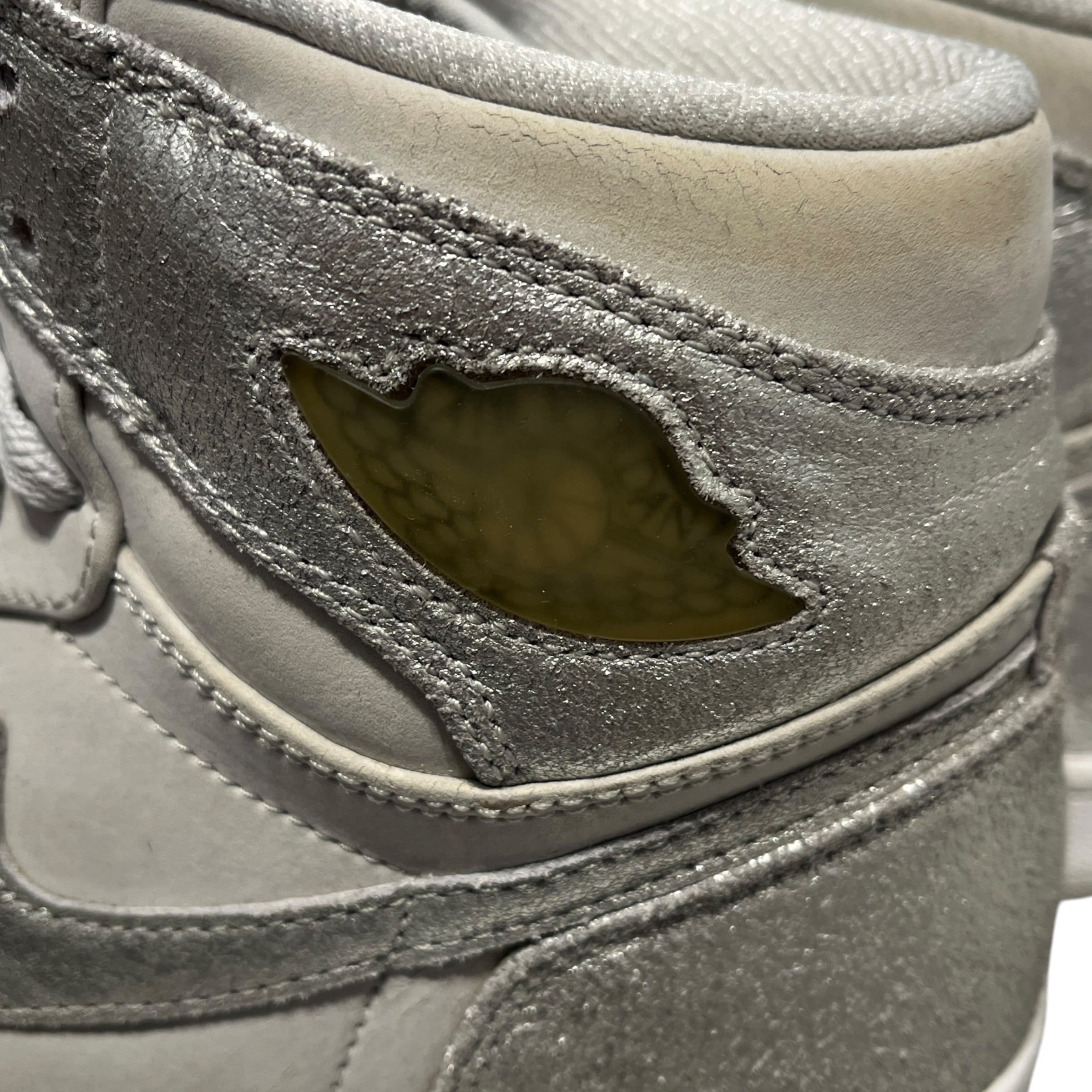 NIKE/Hi-Sneakers/US 9/SLV/AJ1 RETRO SILVER 25TH ANNI view 4