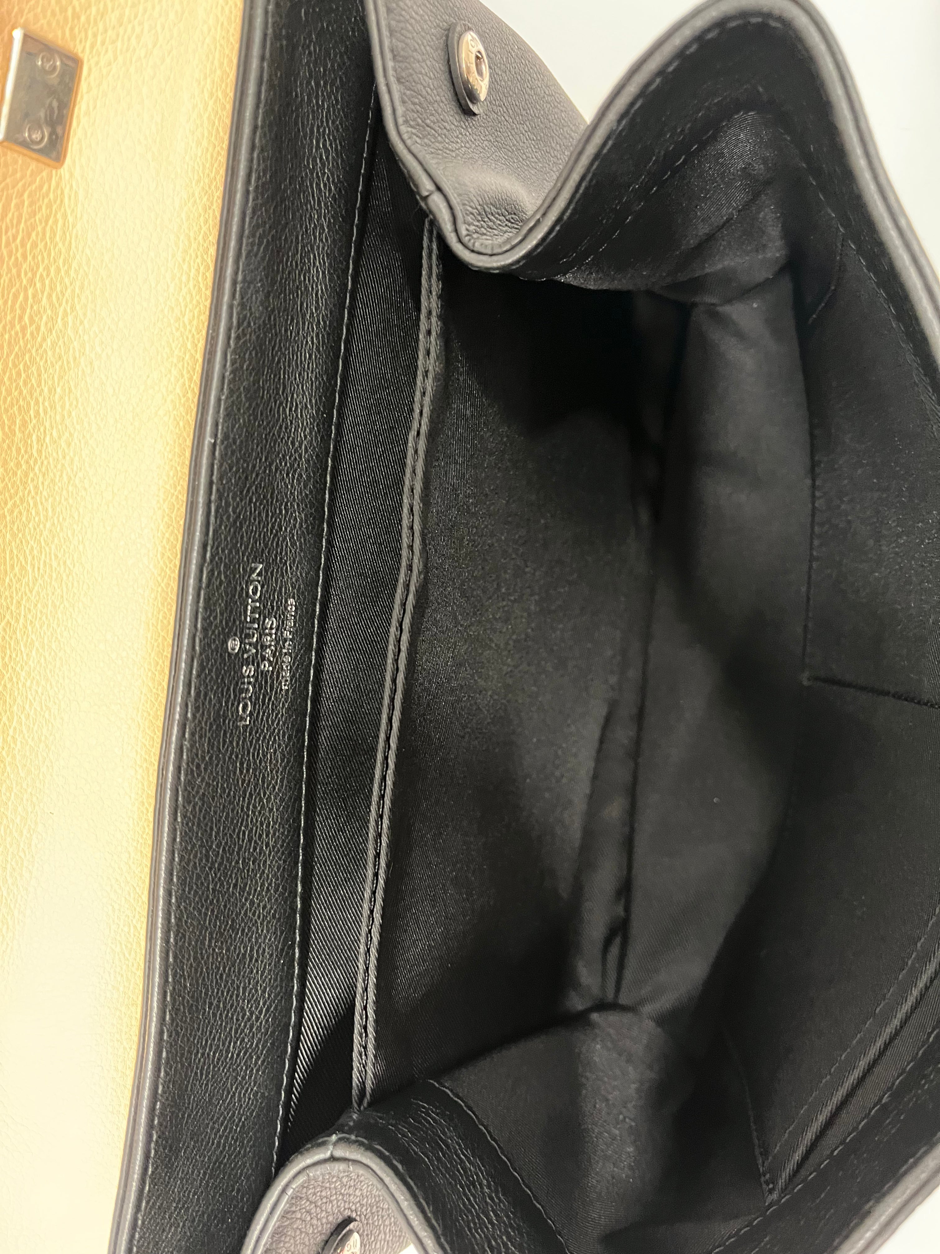 LOUIS VUITTON/Bag/Leather/BEG/LOCKME TWO-TONE BLACK/BEIGE view 3