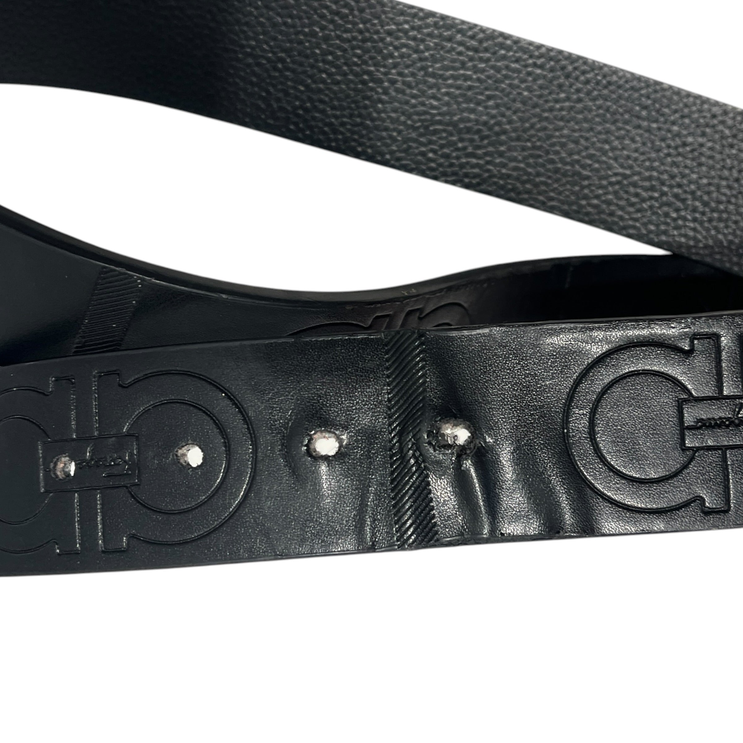 Salvatore Ferragamo/Belt/Monogram/Leather/BLK/M's/engraved logo on belt view 4