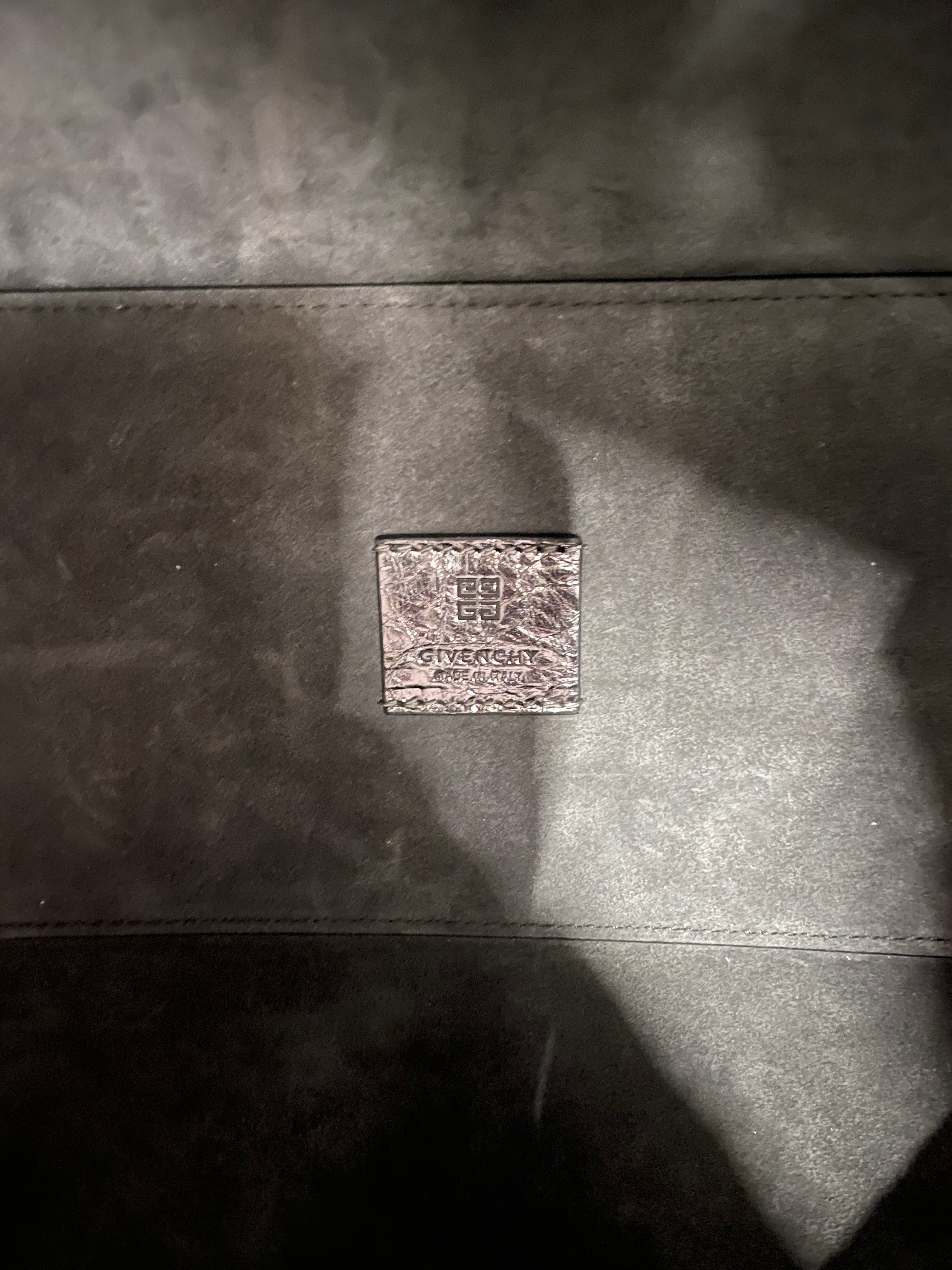 GIVENCHY/Tote Bag/Leather/SLV/VOYOU SILVER MDM TOTE view 3