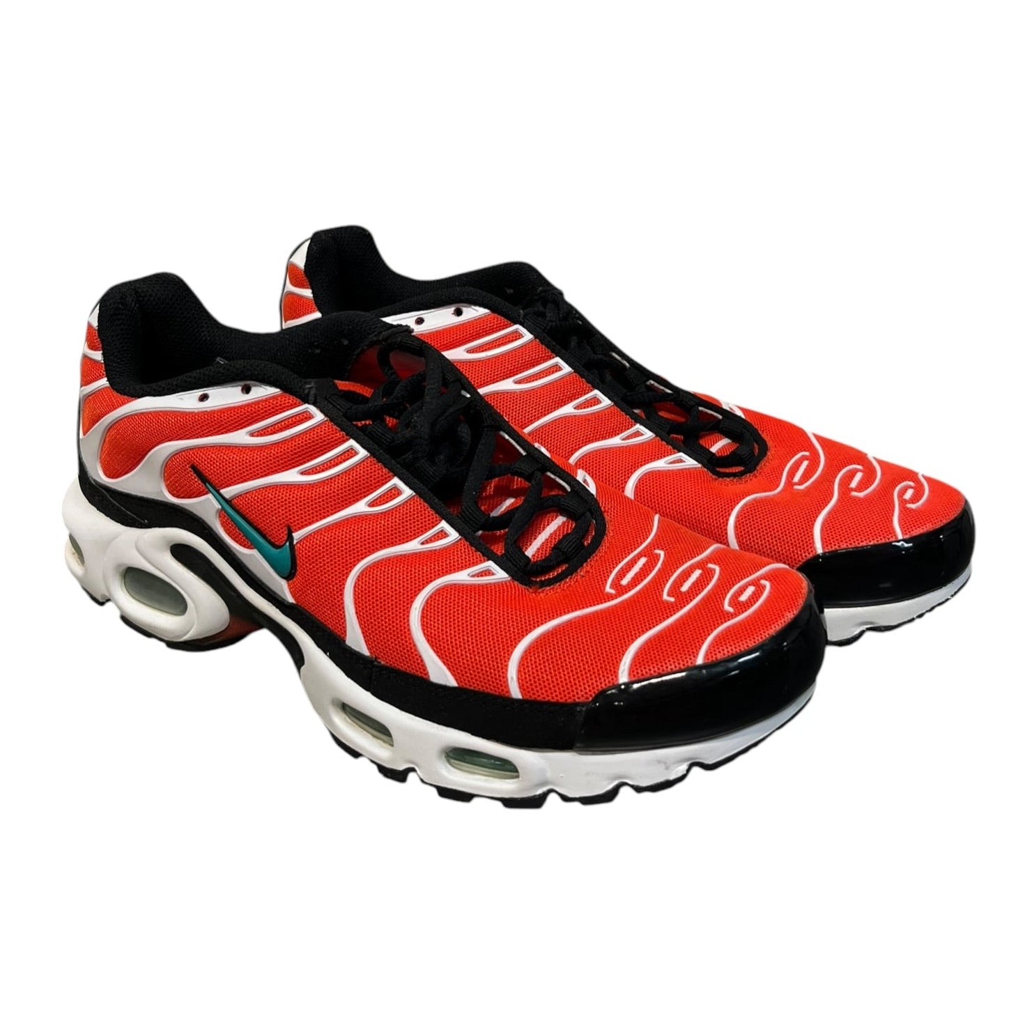 NIKE/AIR MAX PLUS/Low-Sneakers/US 9.5/Stripe/ORN/852630-801 view 1
