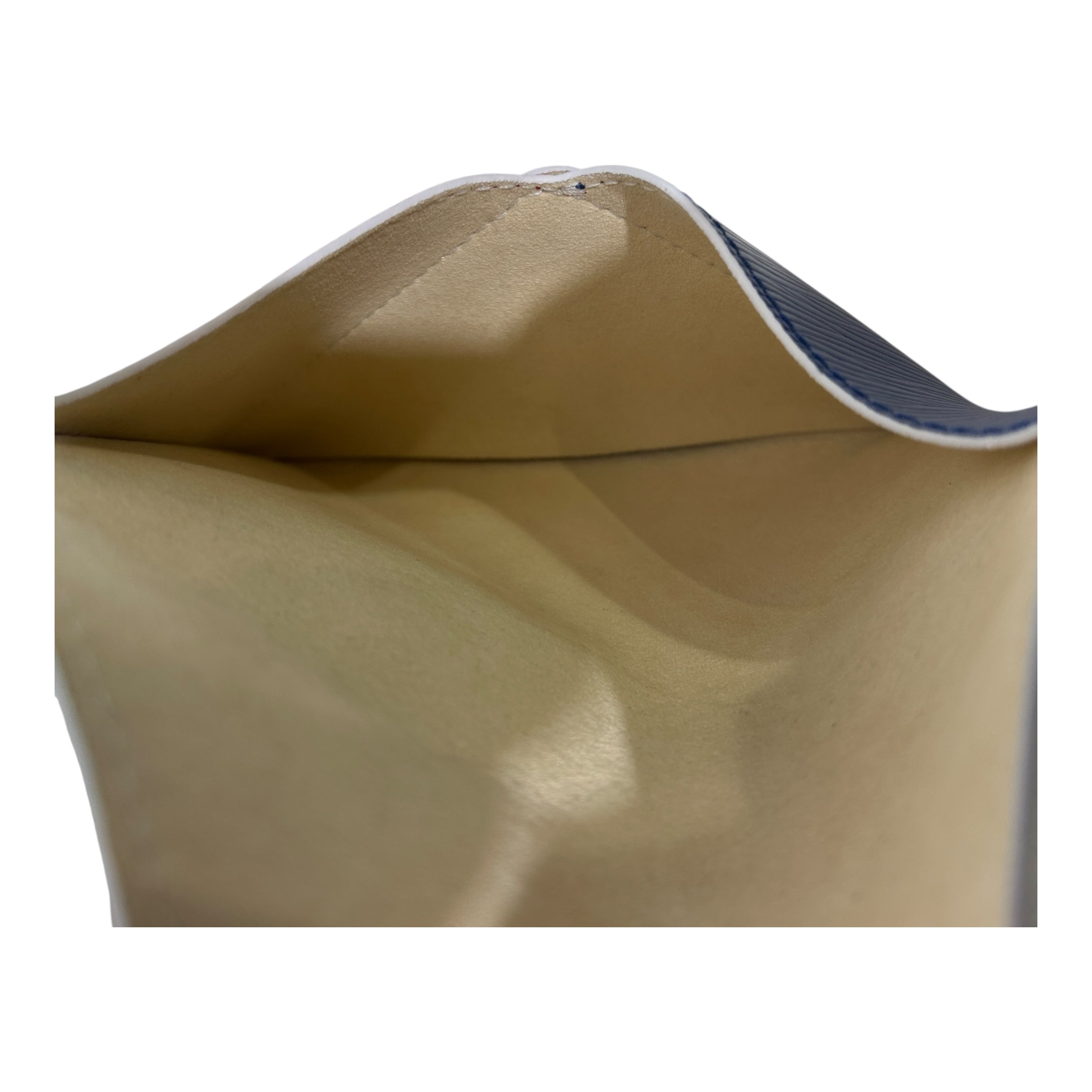 LOUIS VUITTON/Pouch/Leather/WHT/Epi Leather Invitation Envelop view 3