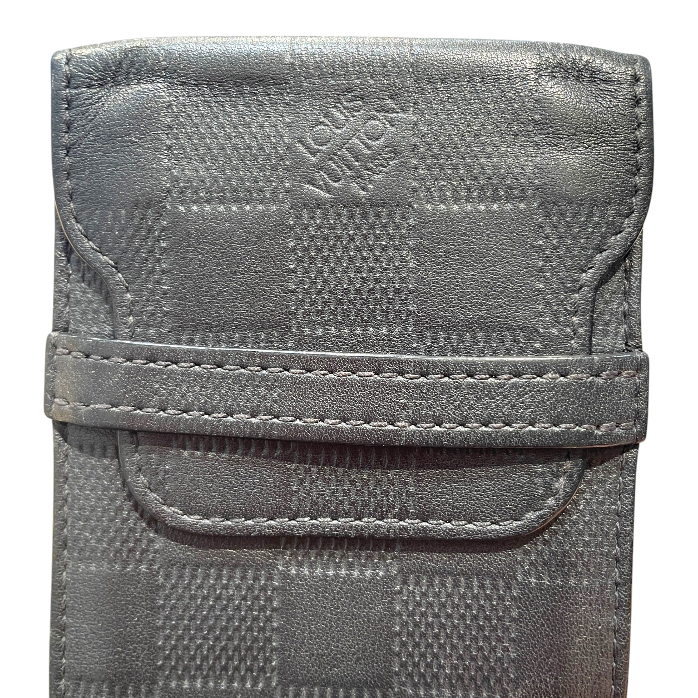LOUIS VUITTON/Accessories/Monogram/Leather/BLK/M's/Damier Phone Case view 3