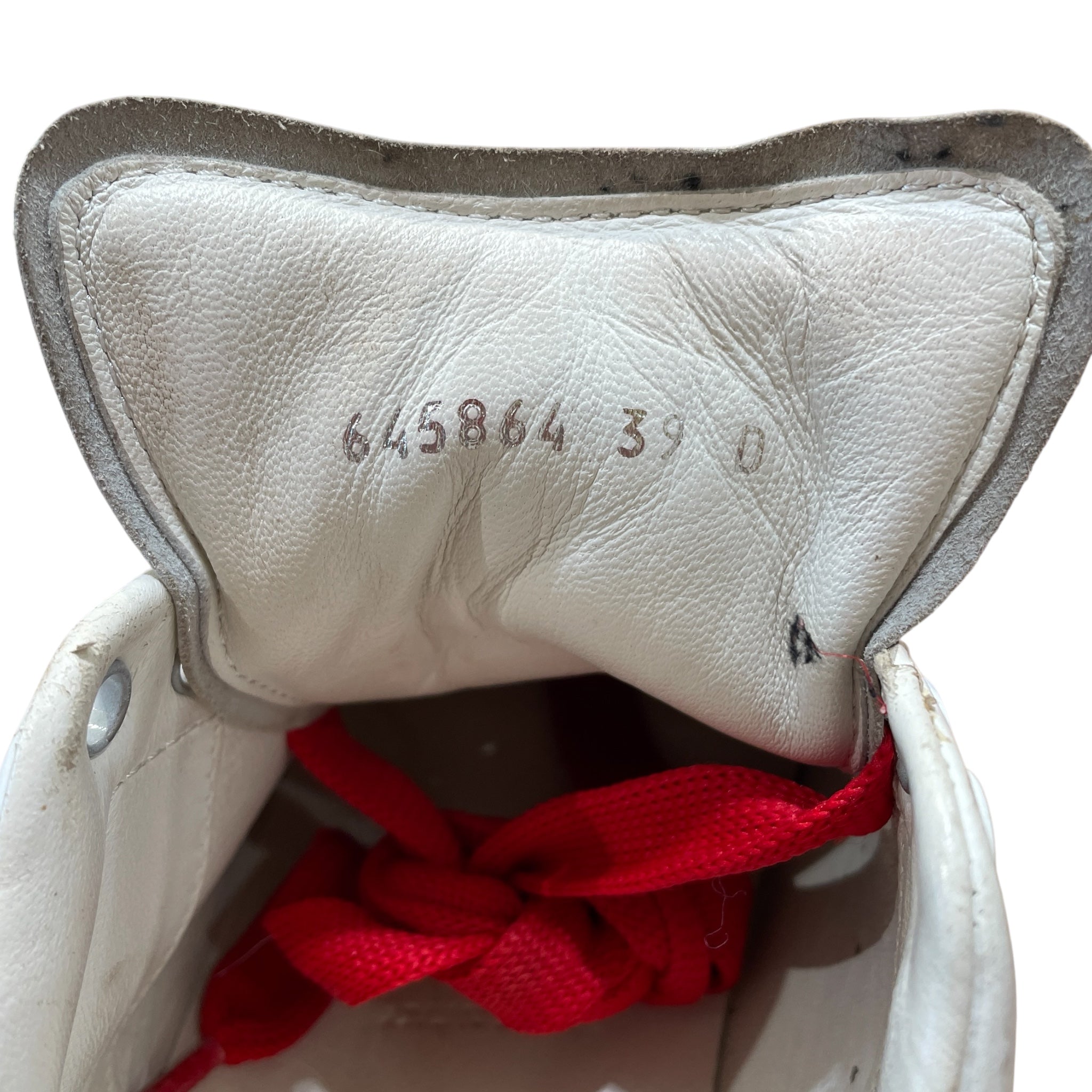 Alexander McQueen/Low-Sneakers/EU 39/WHT/Larry red dipped sole view 4