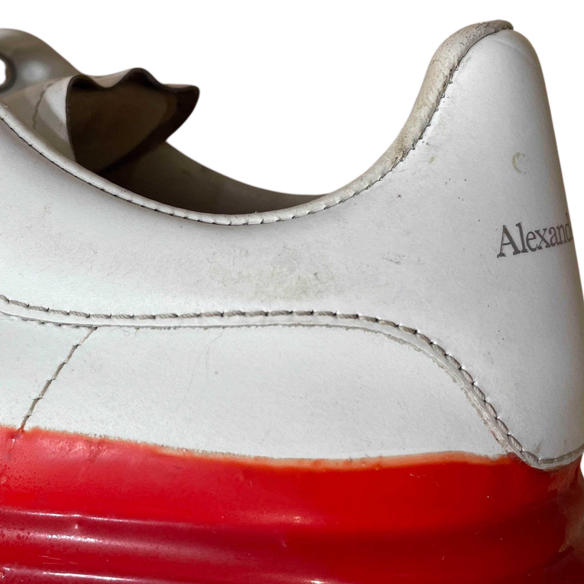 Alexander McQueen/Low-Sneakers/EU 39/WHT/Larry red dipped sole view 6