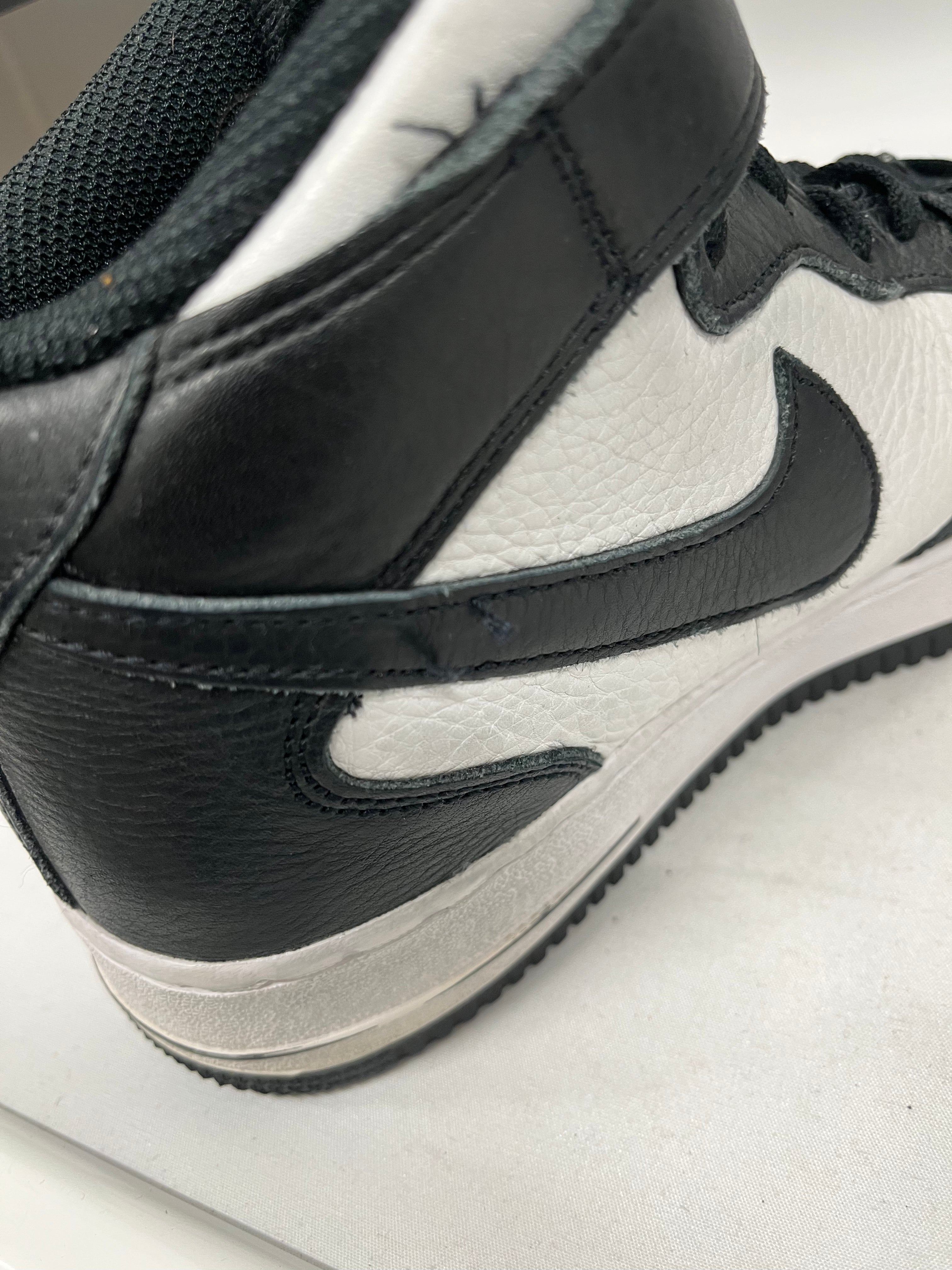 NIKE/STUSSY/AIR FORCE 1 07 MID SP/Hi-Sneakers/US 8.5/Border/Leather/WHT/DJ7840-002 view 4