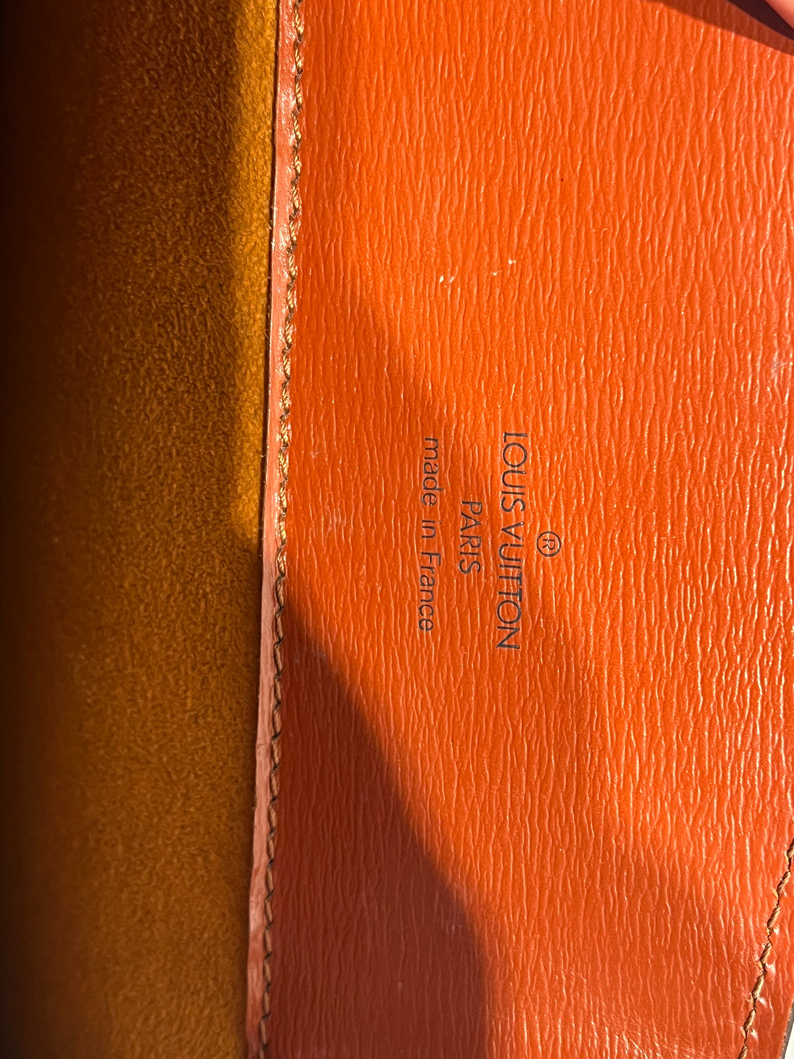 LOUIS VUITTON/Bag/Leather/ORN/Cluny view 3