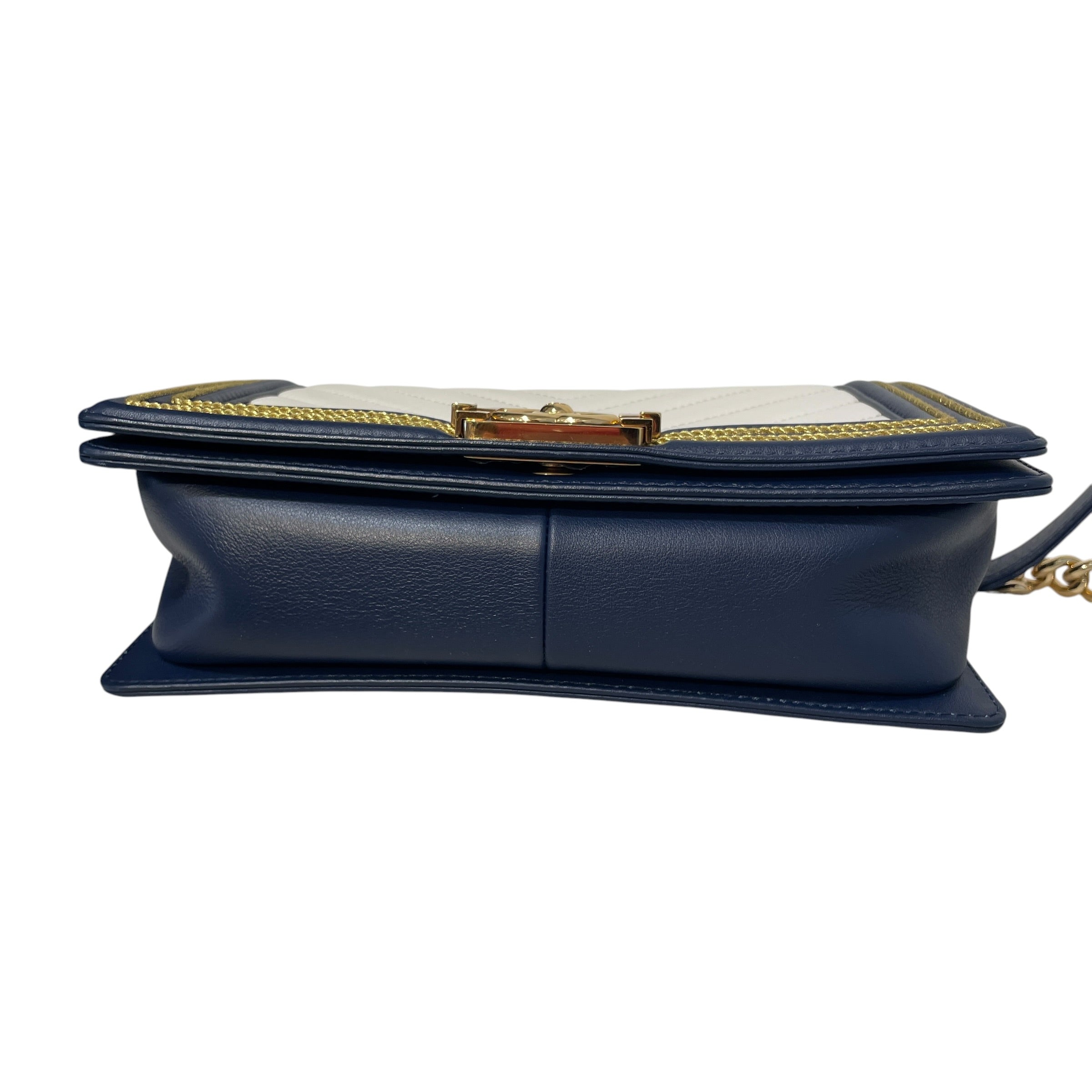 CHANEL/Hand Bag/Leather/NVY/2018-19 Cruise Boy Bag view 6