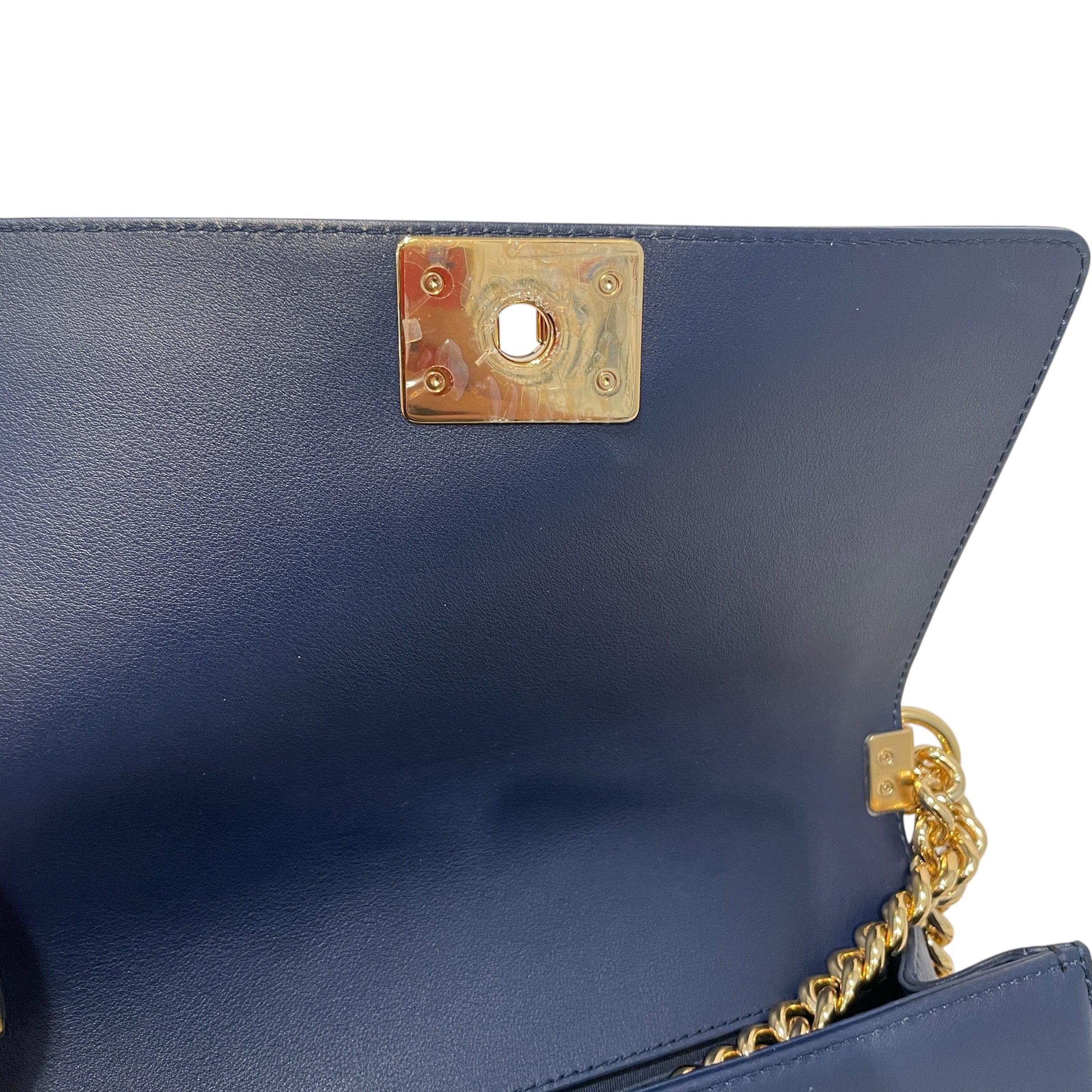 CHANEL/Hand Bag/Leather/NVY/2018-19 Cruise Boy Bag view 3