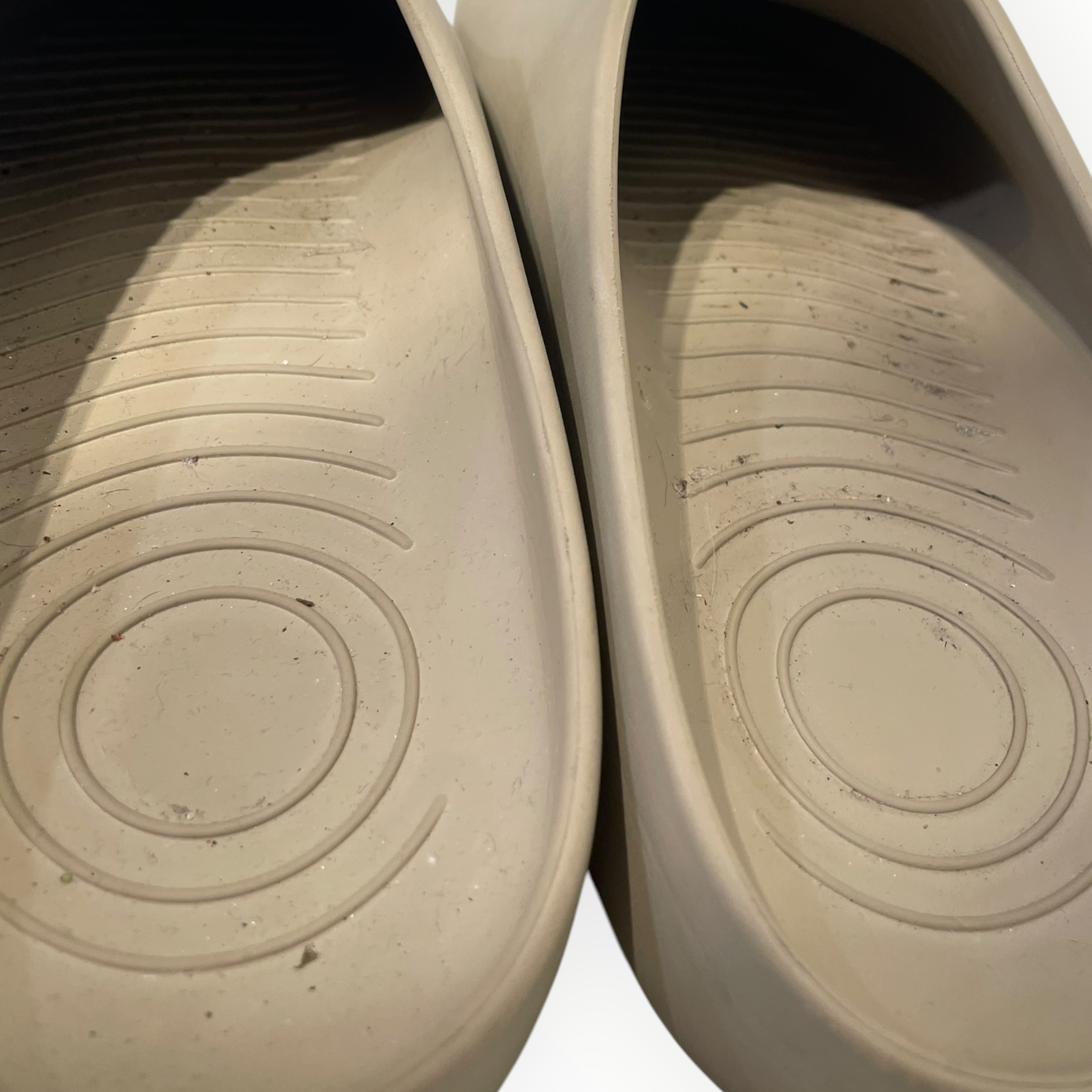 BALENCIAGA/Shoes/US 8/BEG/POOL CLOSED SLIDES view 3