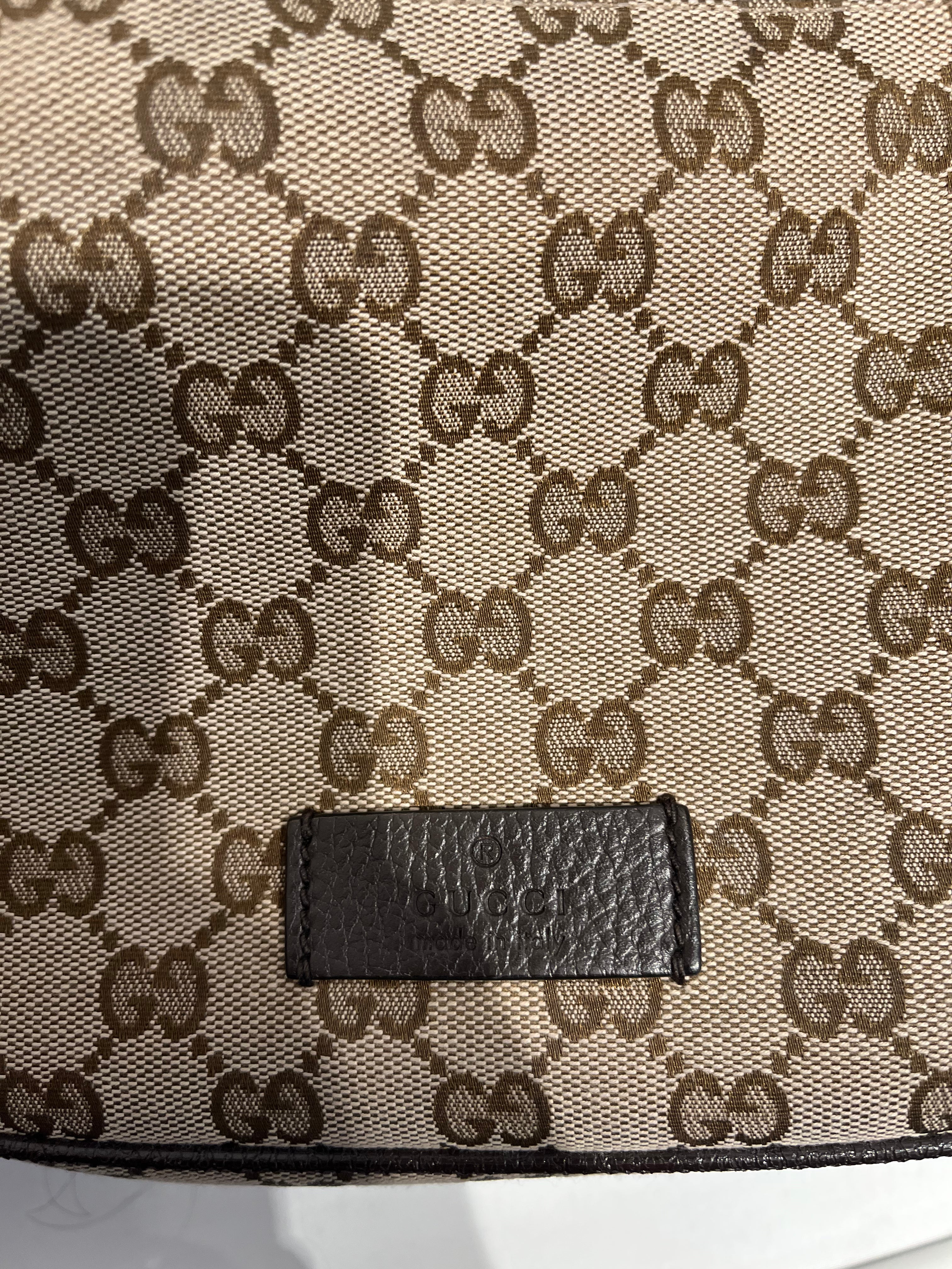 GUCCI/Fanny Pack/Monogram/KHK/GG SUPREME FANNY view 3