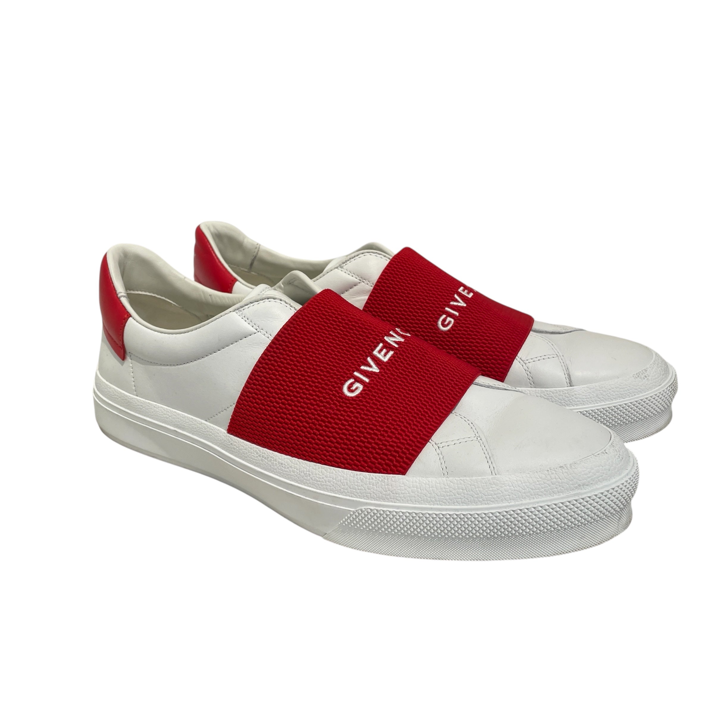 GIVENCHY/Low-Sneakers/EU 45/WHT/urban street view 1