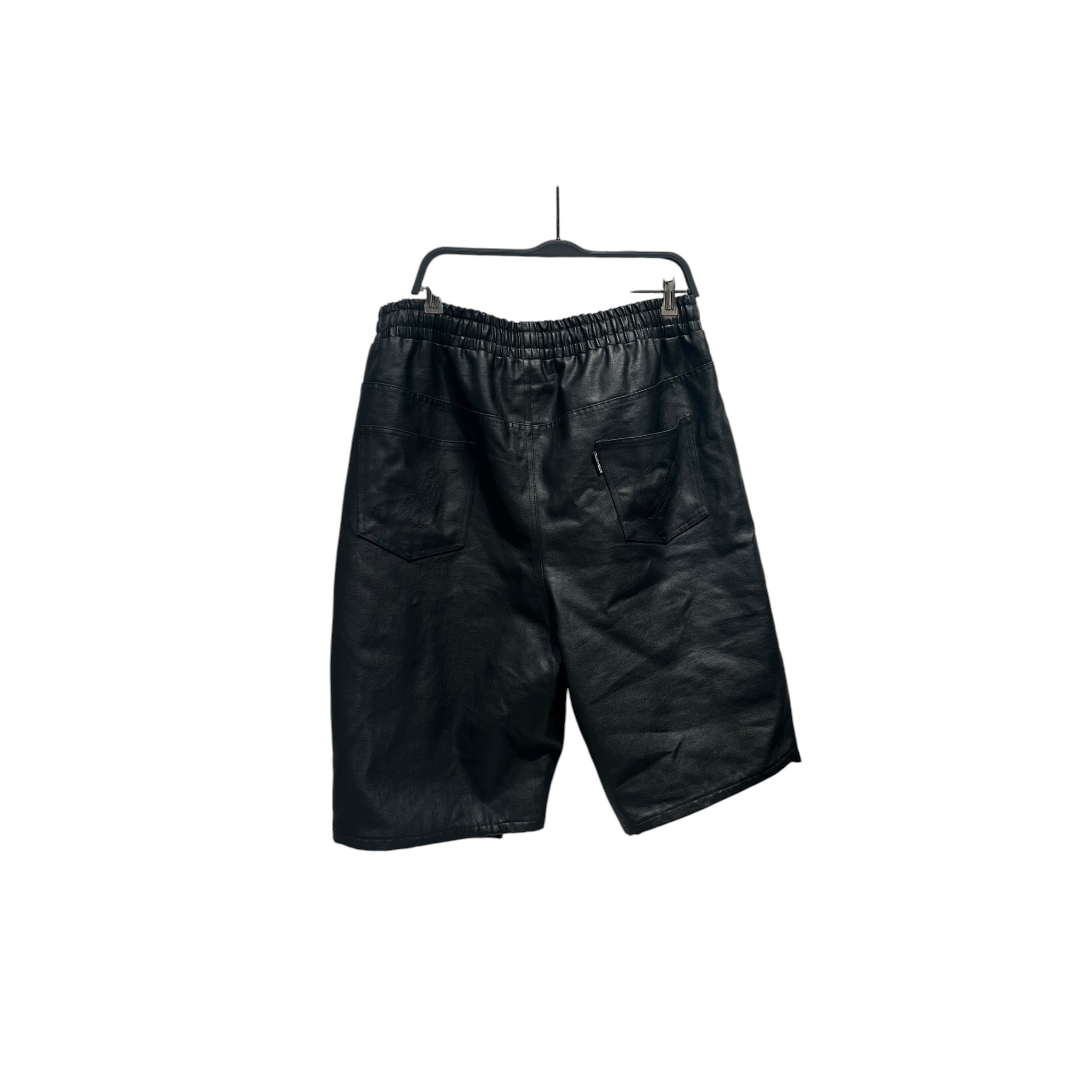 MATIERES/Shorts/XL/Leather/BLK/ view 2