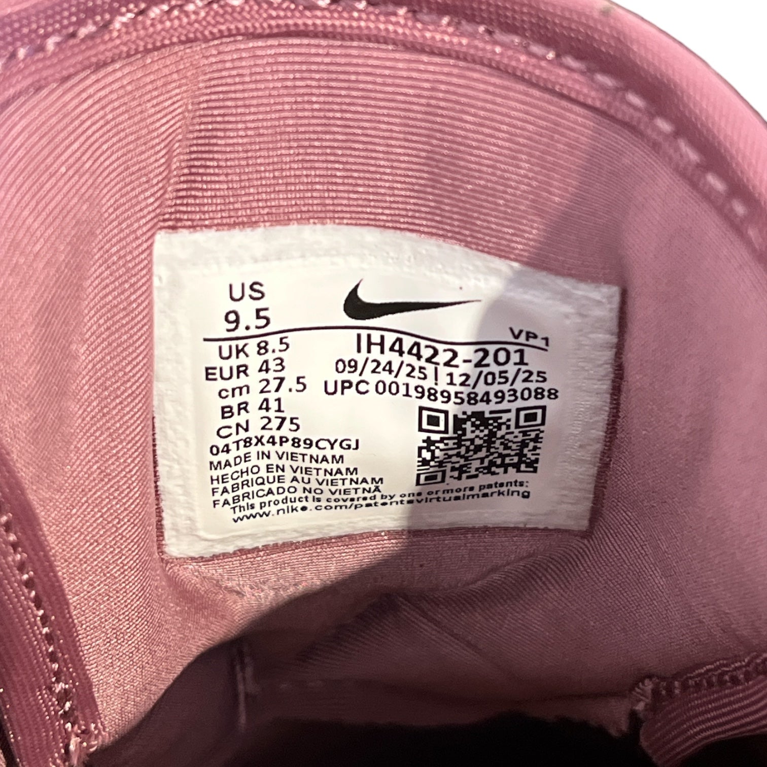 NIKE/Low-Sneakers/US 9.5/Suede/GRY/kids of immigrants mule t90 view 4