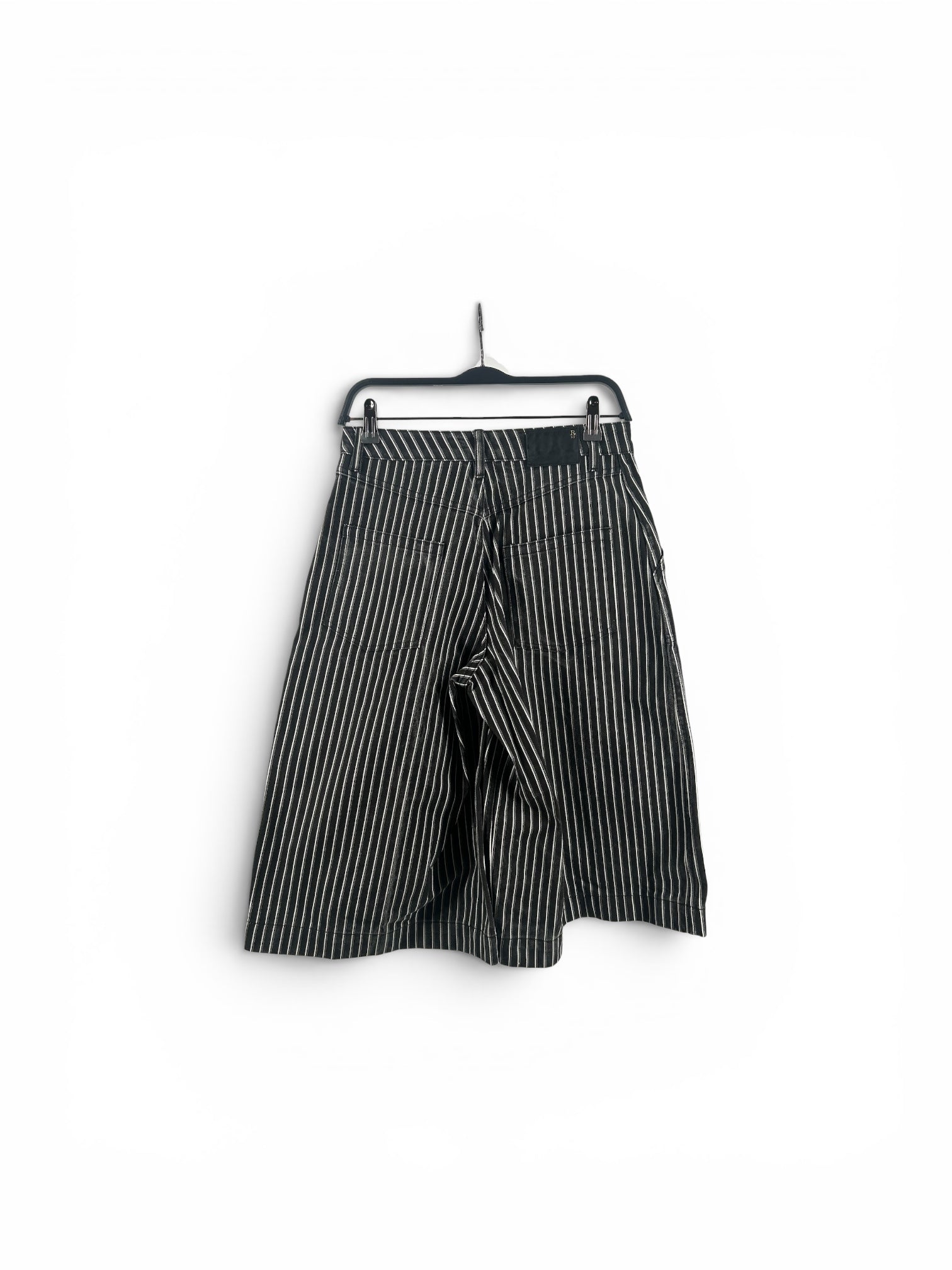 R13/Shorts/25/Stripe/Cotton/BLK/pleated shors view 2