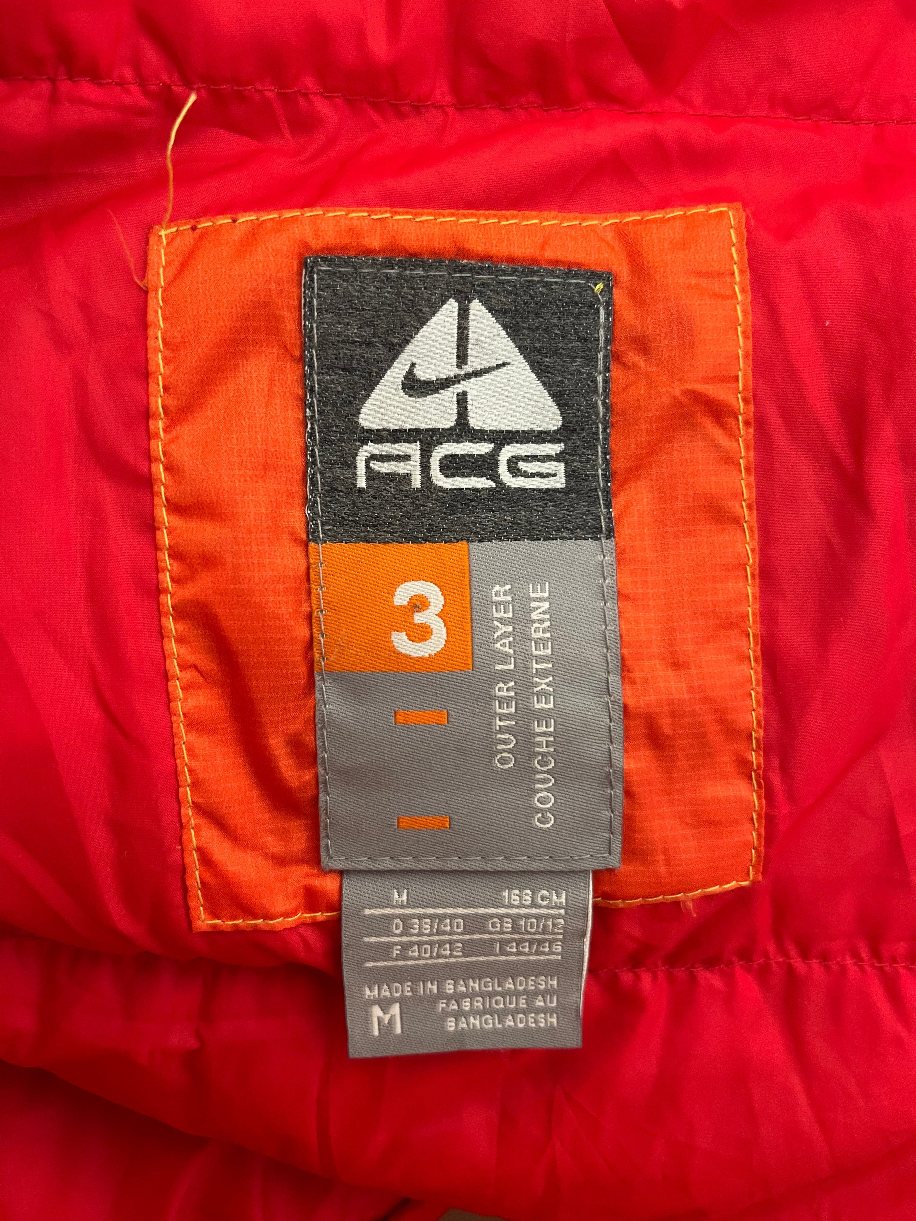 NIKE ACG/Puffer Jkt/M/Polyester/MLT/56323 ylw/rd/orng gradient puf view 3