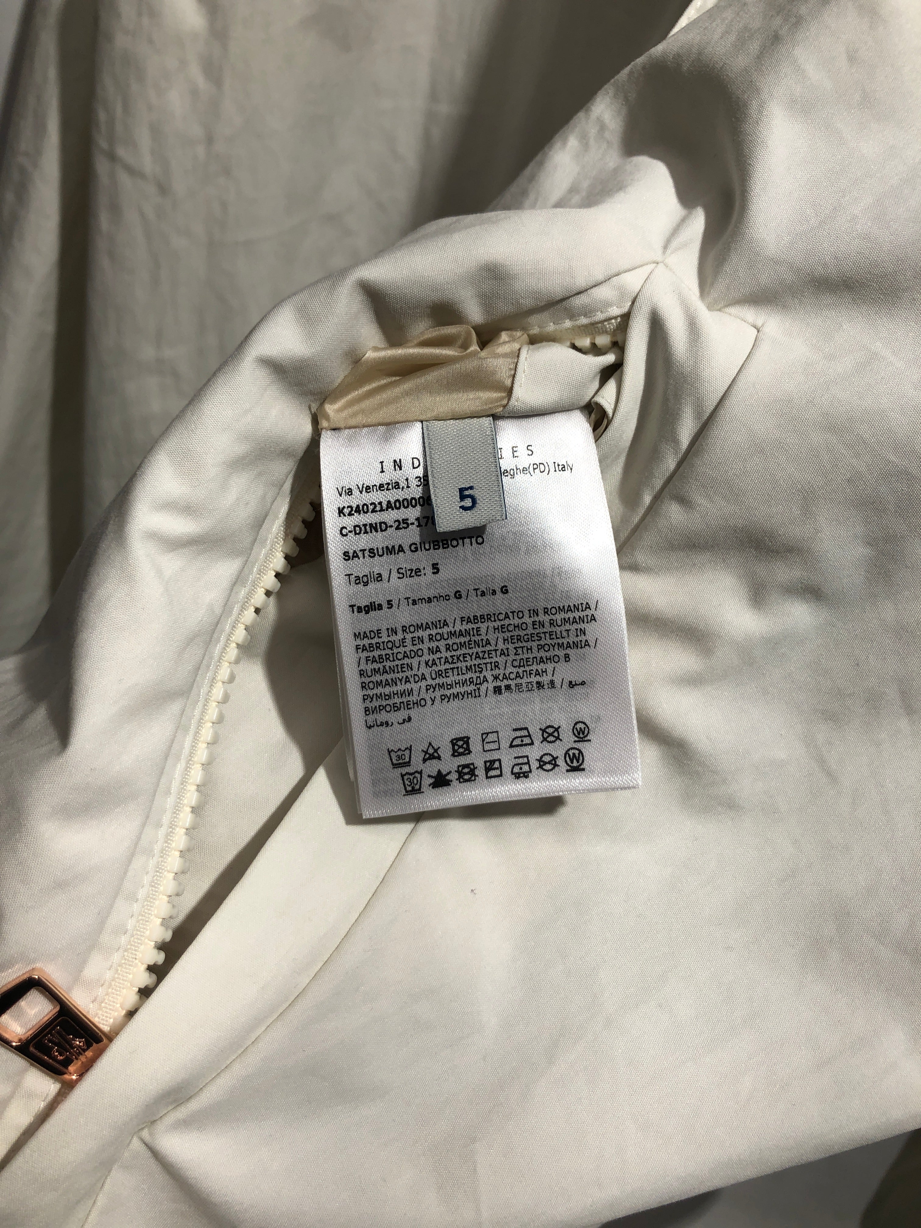 MONCLER/Jacket/5/Polyester/WHT/Graphic/ view 4