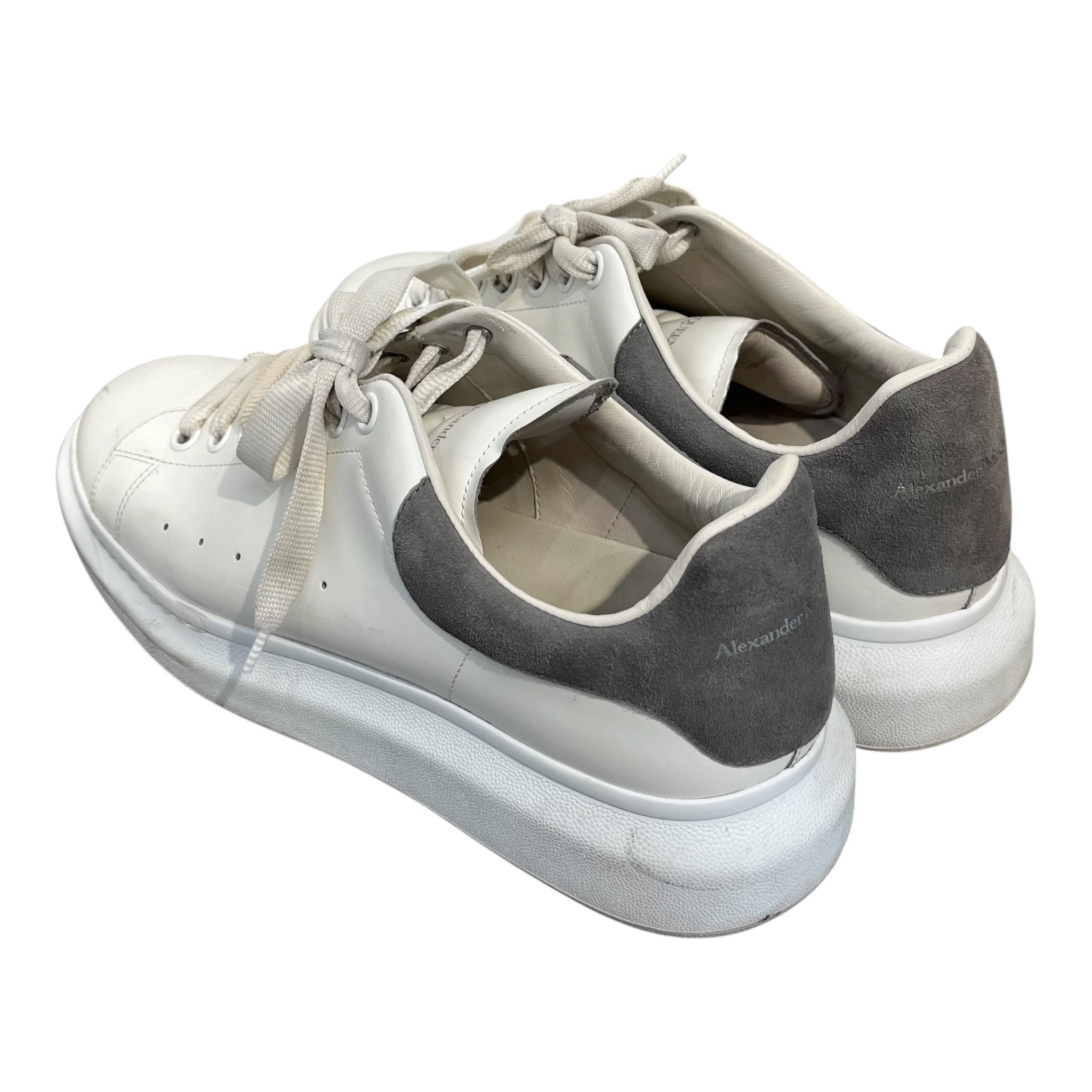 Alexander McQueen/Low-Sneakers/EU 44/Leather/WHT/oversized sneakers grey suede view 2