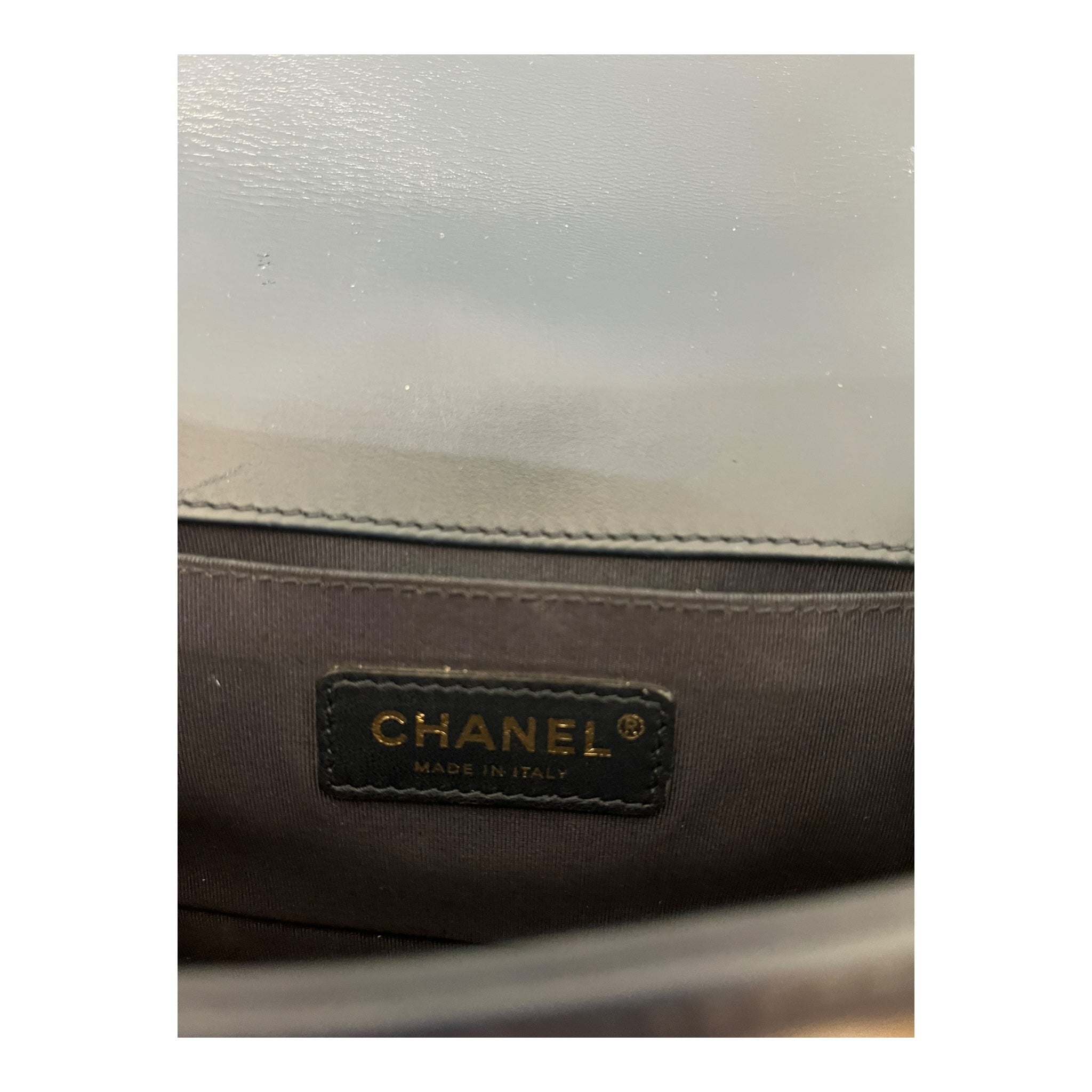 CHANEL/Cross Body Bag/Leather/NVY/QUILTED BOY BAG SMALL 24716910 view 3