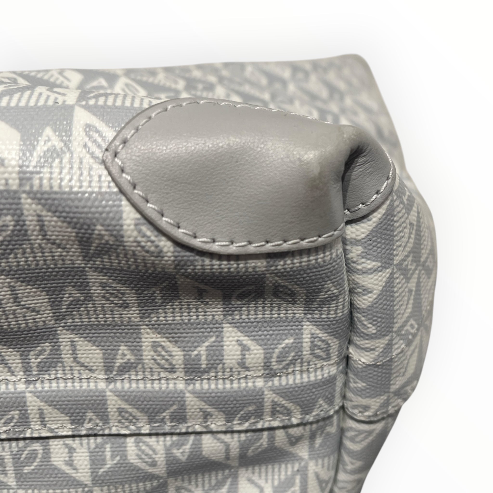 ANYA HINDMARCH/SMILEY FACE/Tote Bag/All Over Print/Leather/GRY/i am a plastic bag wink face view 5