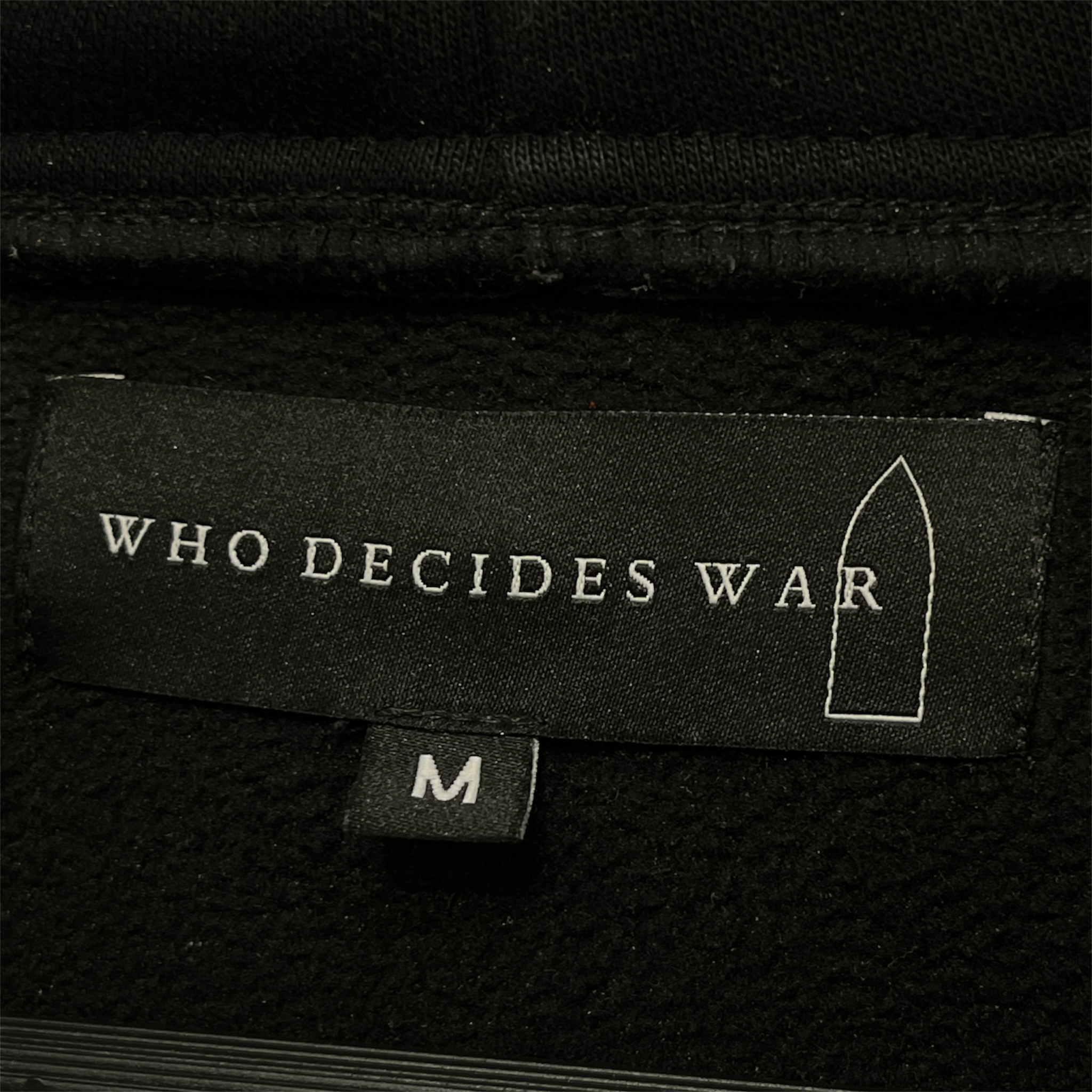WHO DECIDES WAR/Sweatshirt/M/Cotton/BLK/Multiple pockets zipper pocket view 3
