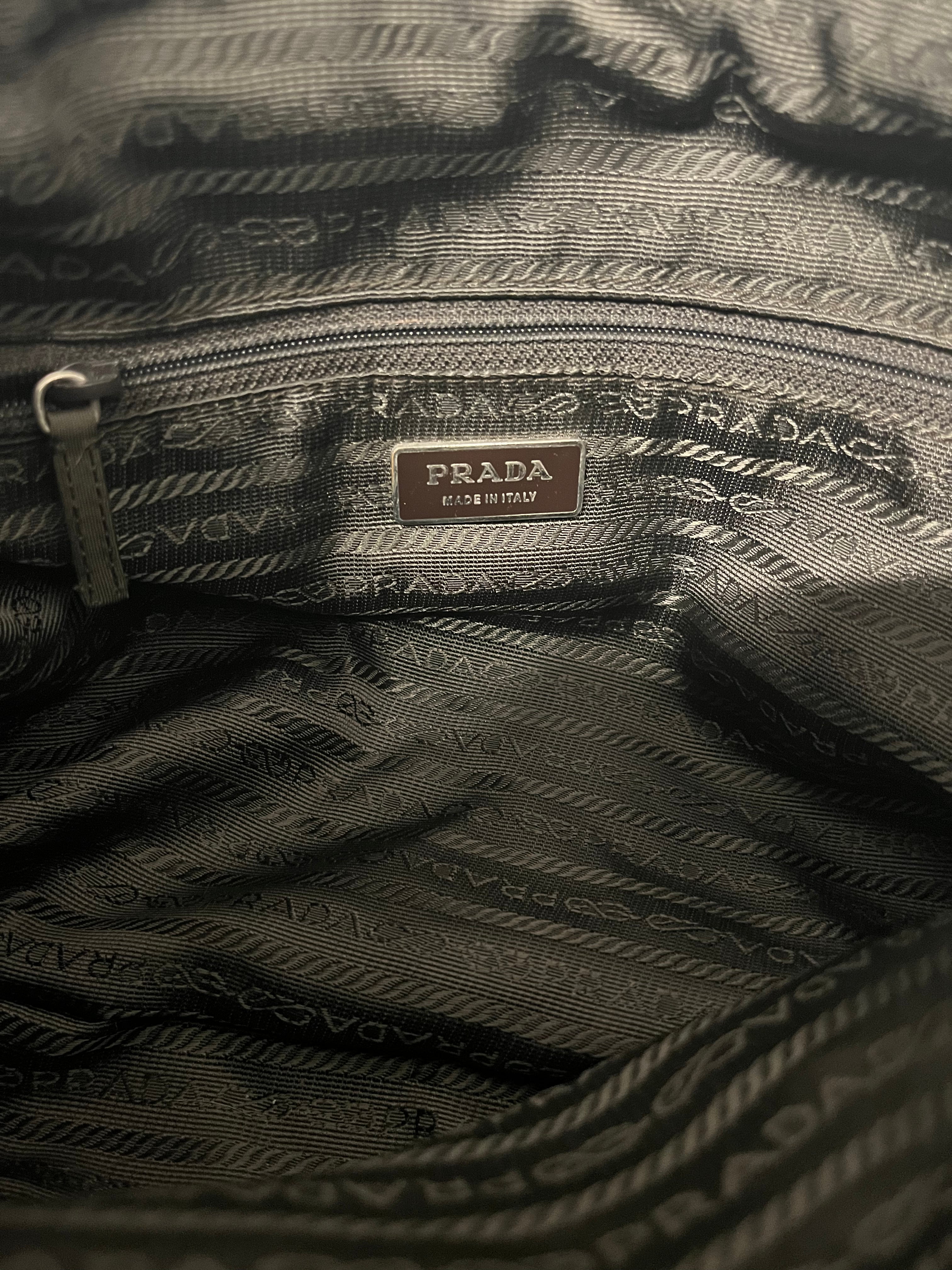 PRADA/Cross Body Bag/Nylon/GRN/ARMY GRN RECTANGLE CROSSBODY view 4
