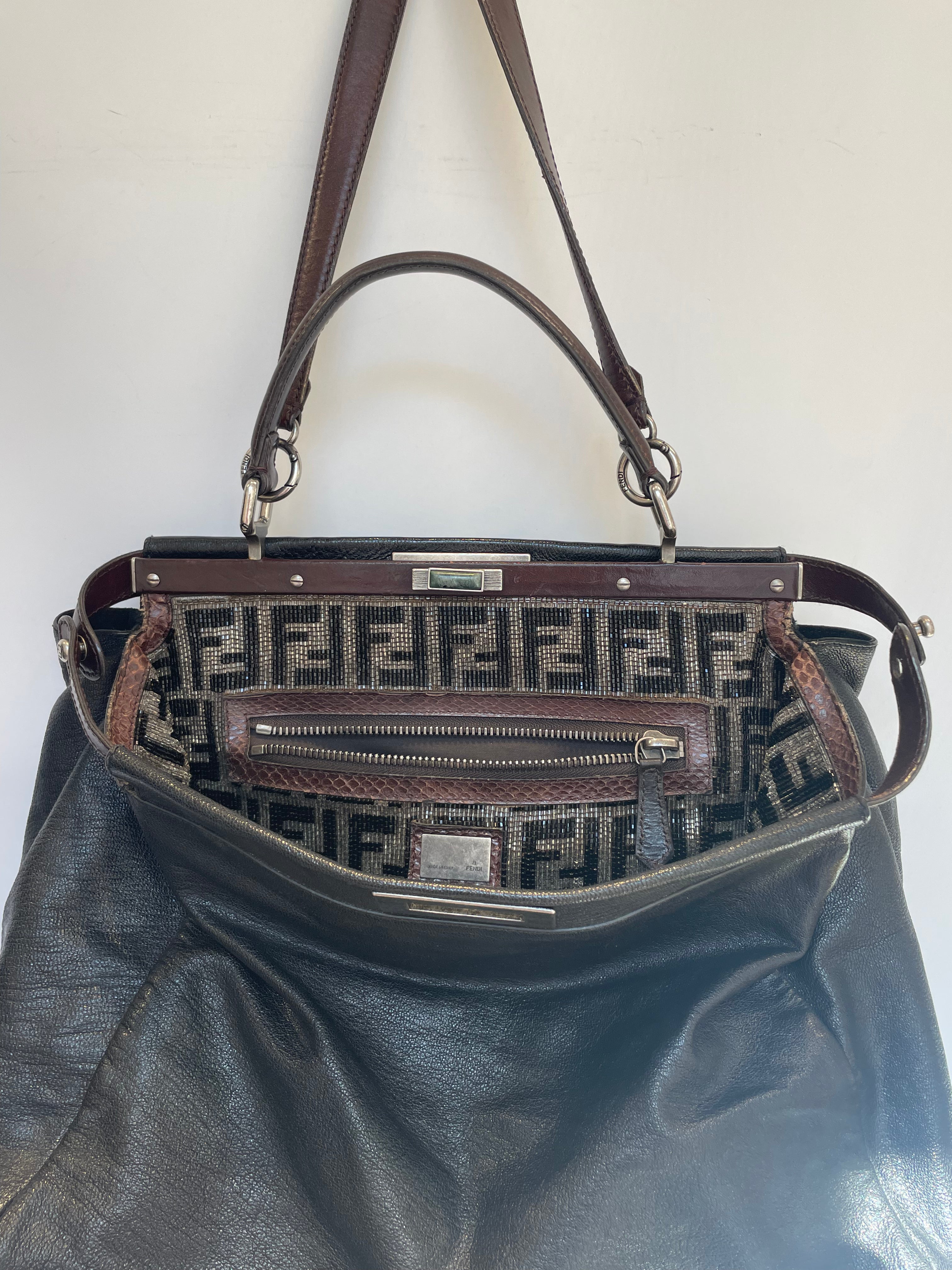FENDI/Hand Bag/Leather/BLK/peekaboo/mono in/ca1332299 view 9