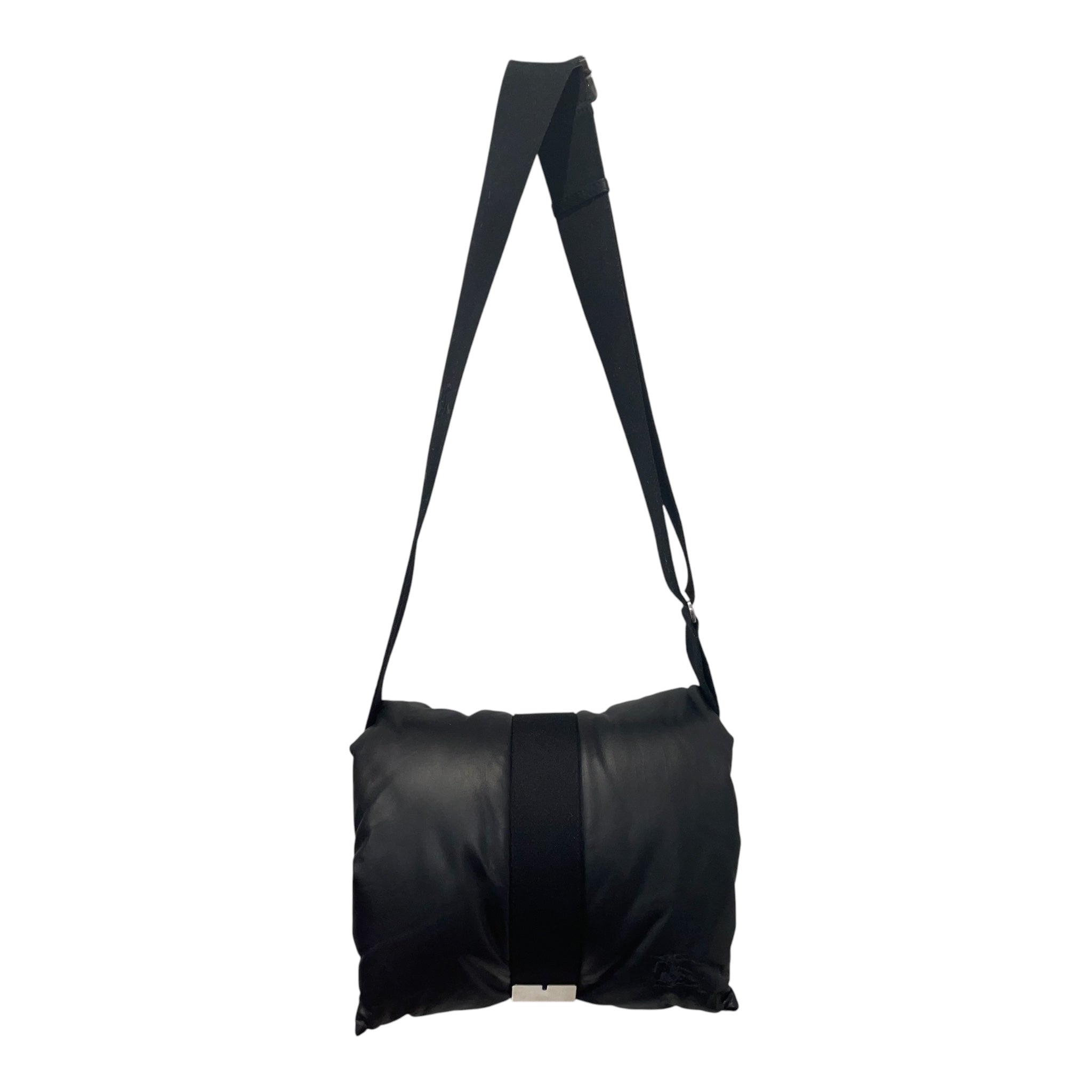 BURBERRY LONDON/Cross Body Bag/Leather/BLK/pillow padded messenger view 1