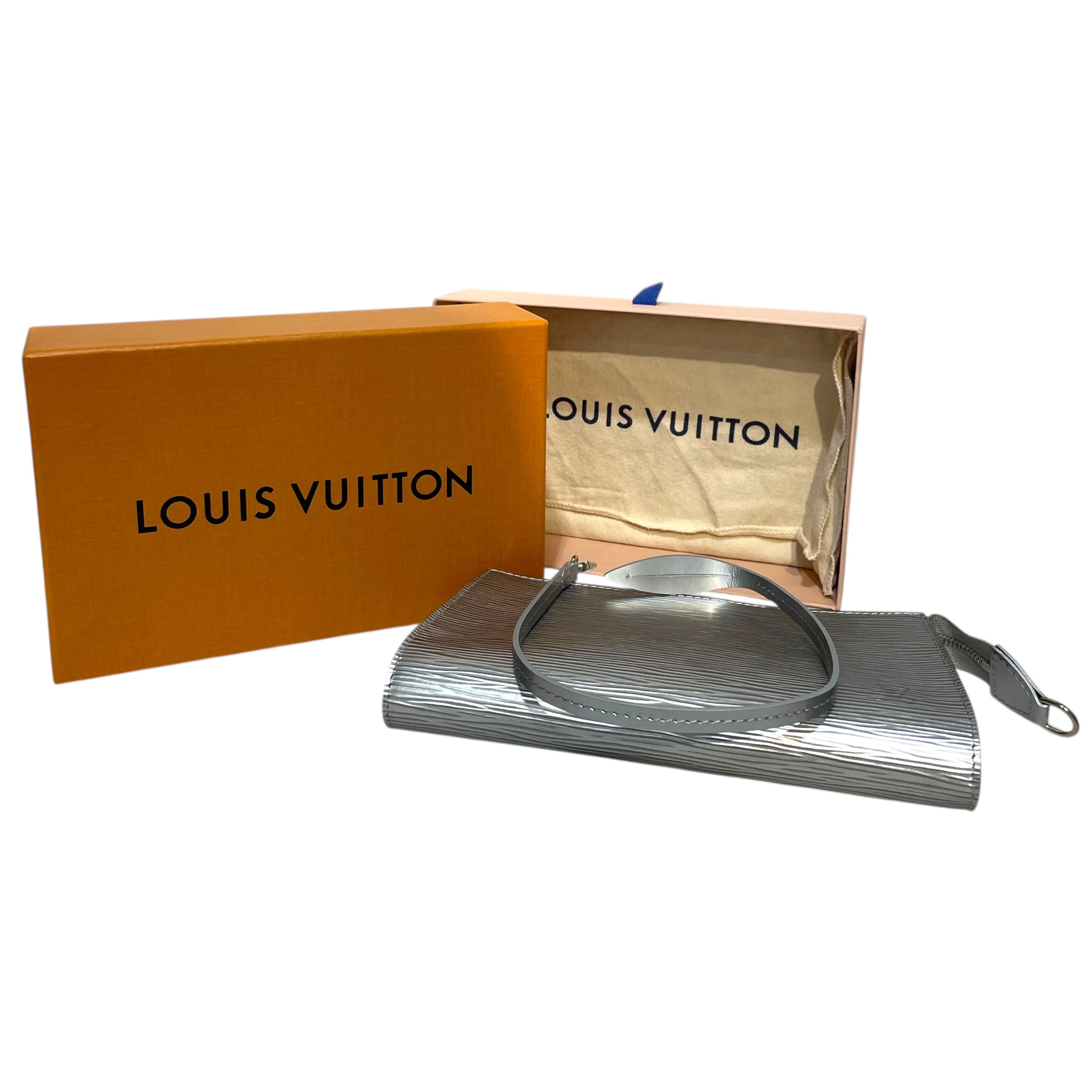 LOUIS VUITTON/Hand Bag/Cowhide/SLV/Silver Epi Pochette view 4