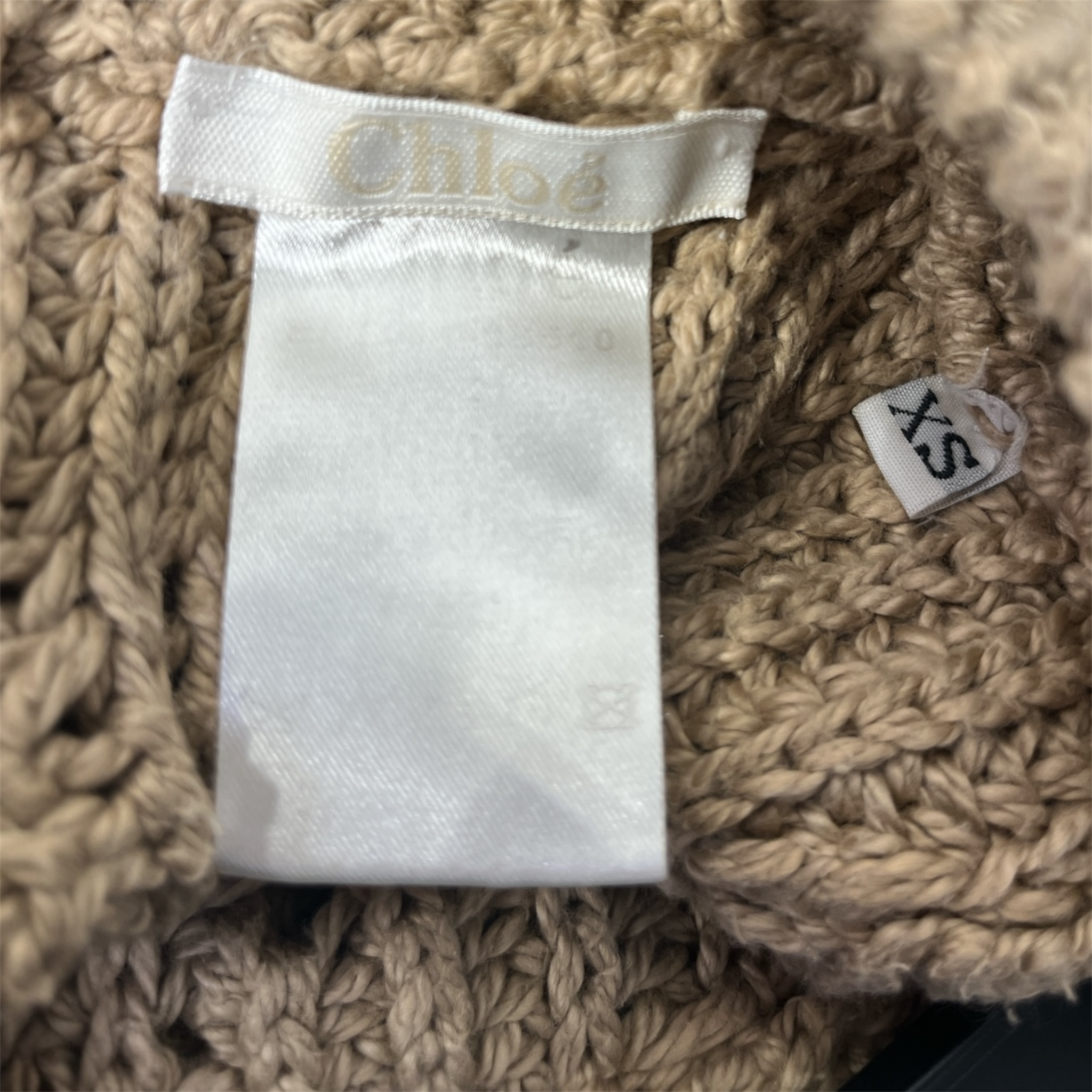 Chloe/Knitted Vest/Cotton/BEG/back 2 big buttons view 3