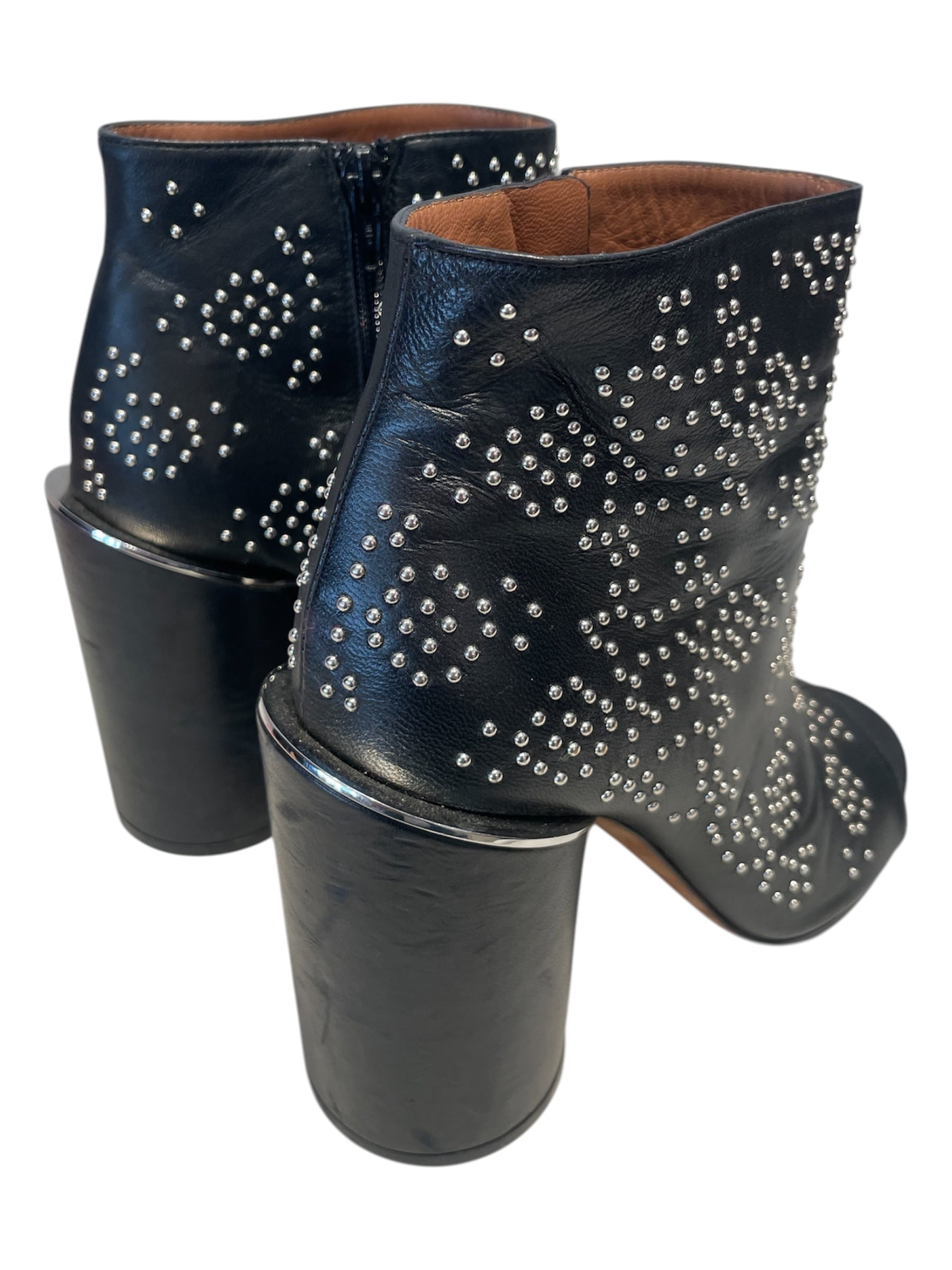 GIVENCHY/Ankle Boots/EU 39/Leather/BLK/Btine Ouv Studded view 2