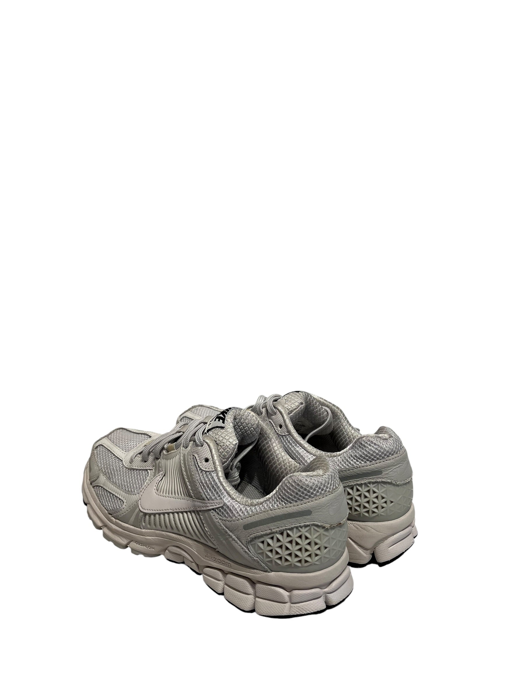NIKE/Low-Sneakers/US 8.5/Nylon/WHT/nike vomero view 2