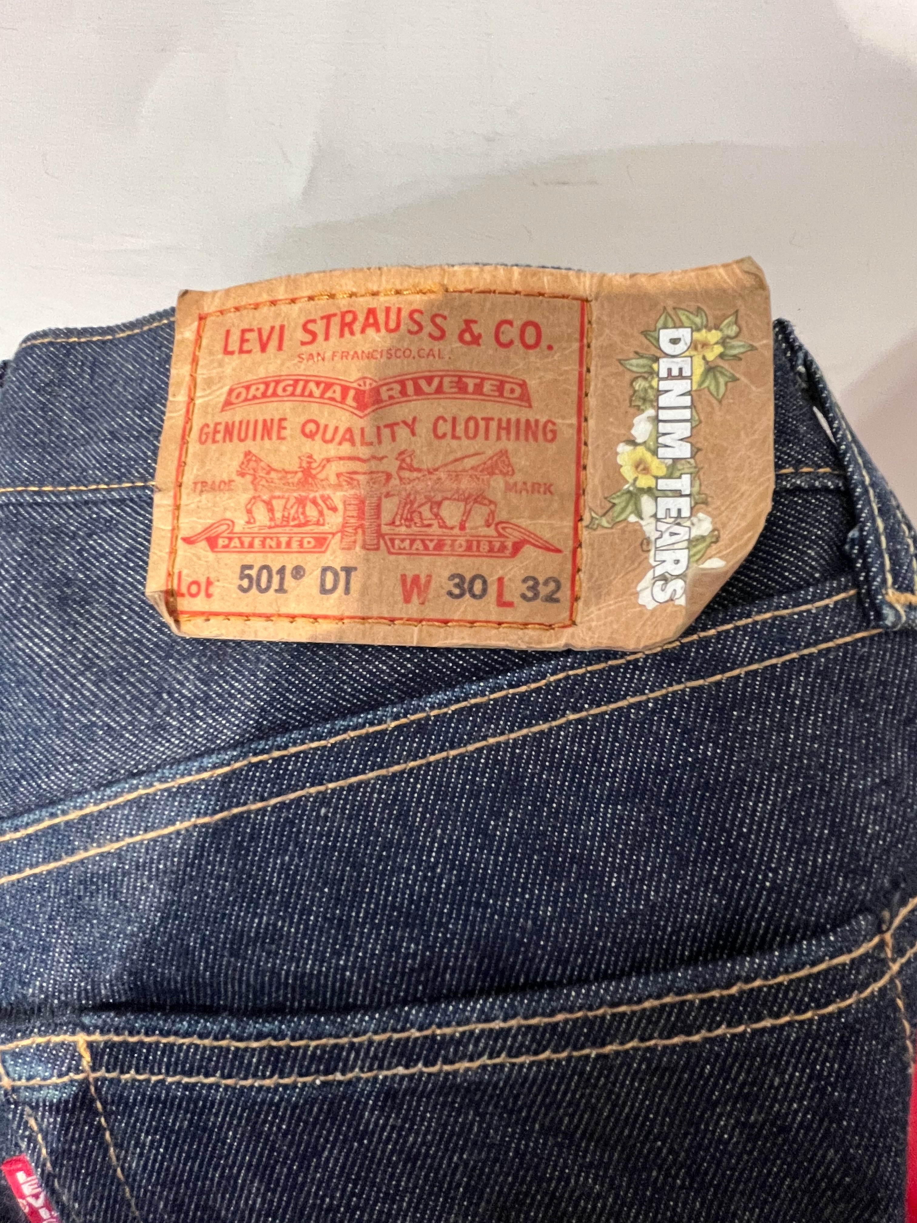 DENIM TEARS/Levi's/Straight Pants/30/Denim/IDG/Button Fly/All Over Print/cotton wreath denim collab view 3