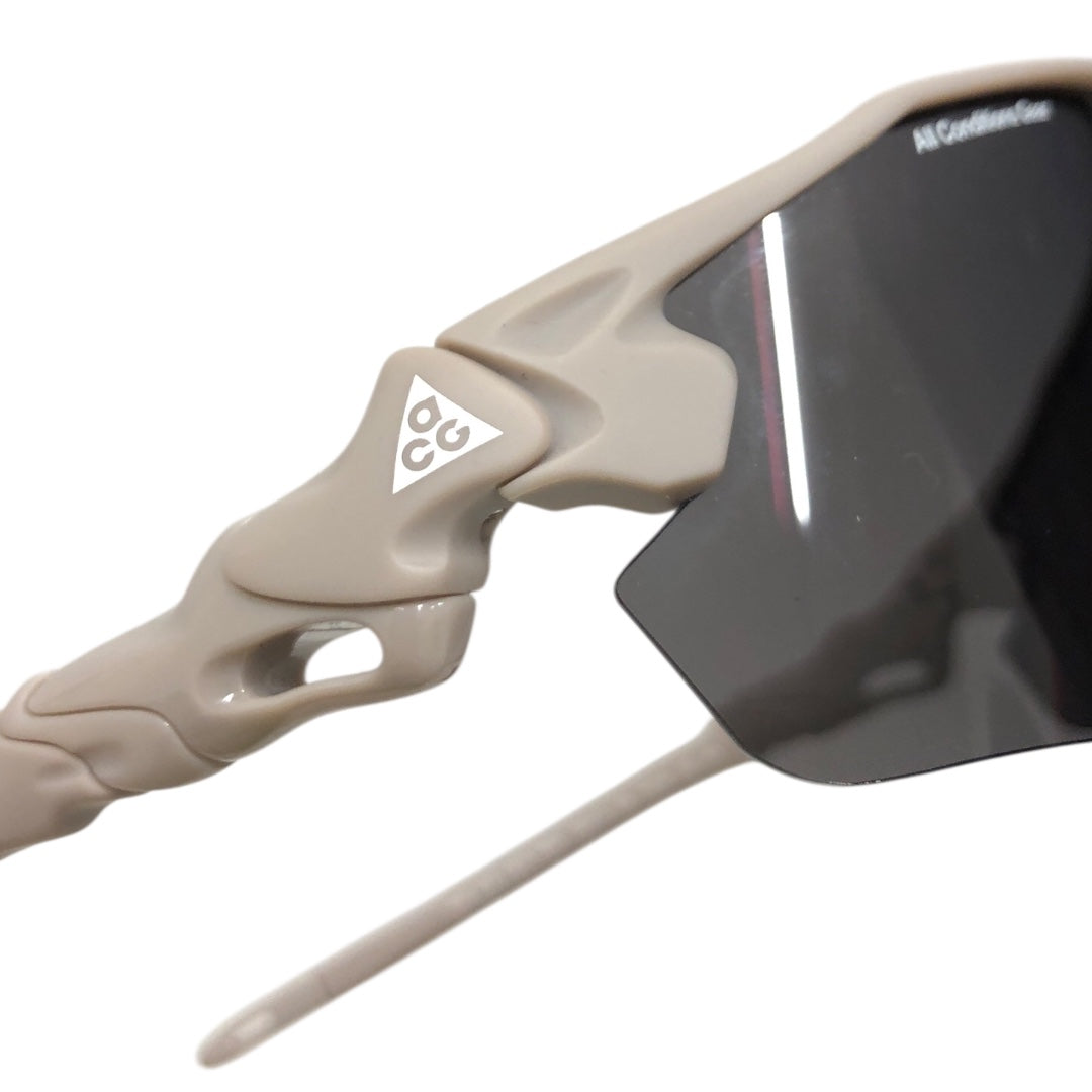 NIKE ACG/Sunglasses/Plastic/GRY/Sports/M's/Vista Peak Sunglasses view 3
