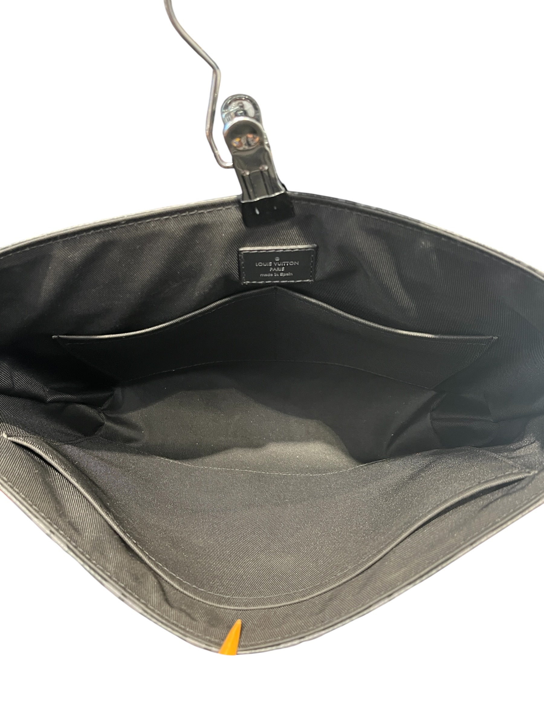 LOUIS VUITTON/Bag/Monogram/Leather/BLK/DISTRICT ECLIPSE MM MESSENGER view 6