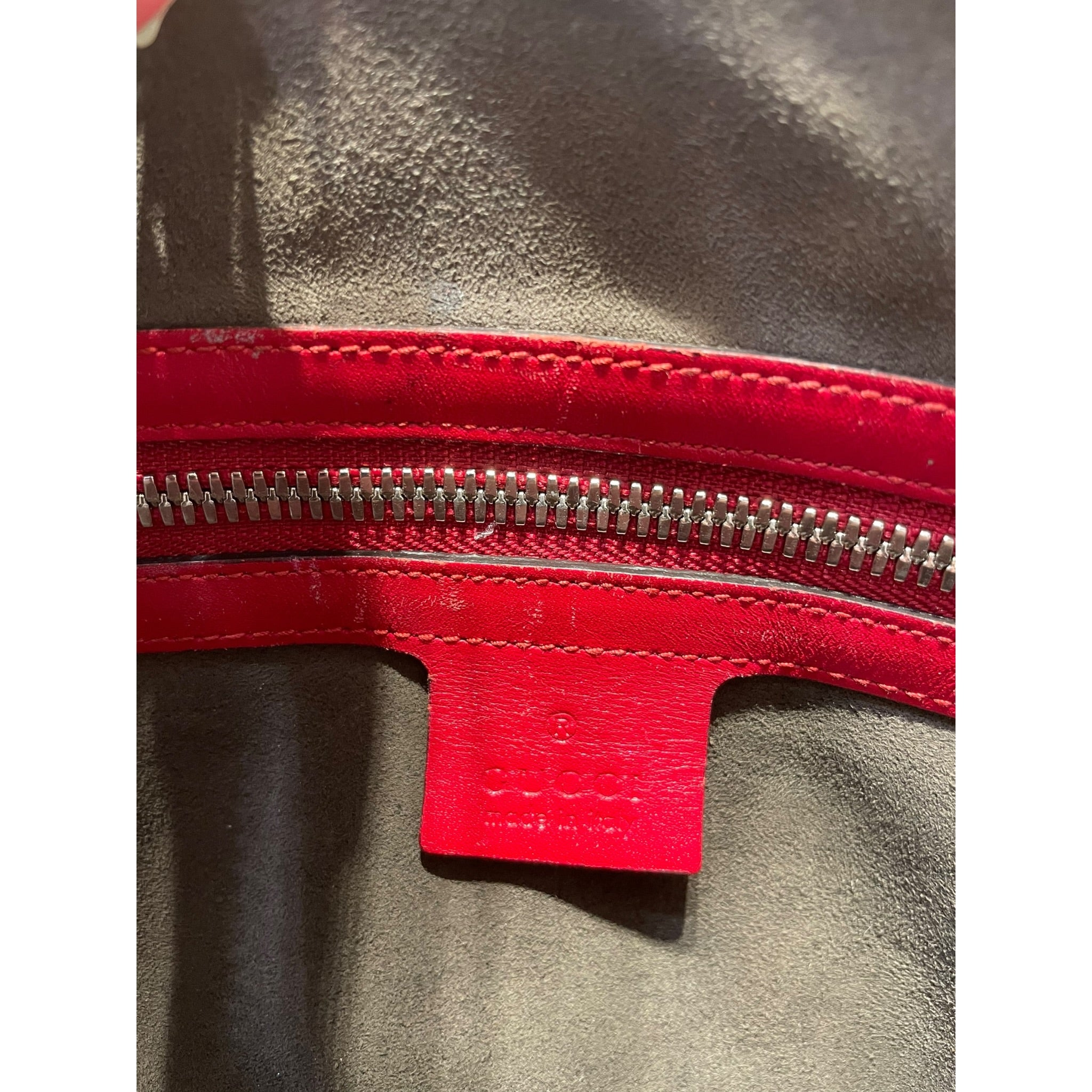 GUCCI/Luggage/Leather/RED/monogram gg duffel view 3