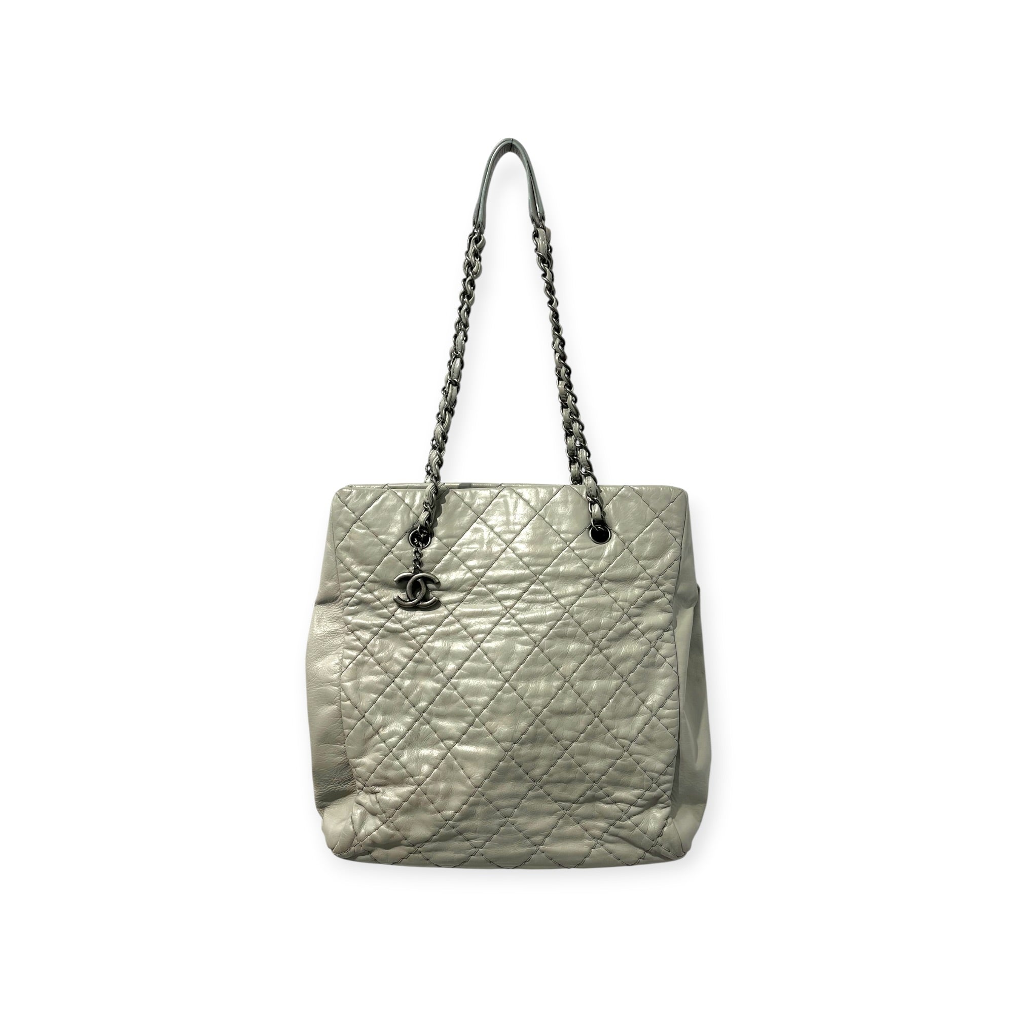 CHANEL/Bag/Leather/SLV/LAMBSKIN HOBO BAG view 1