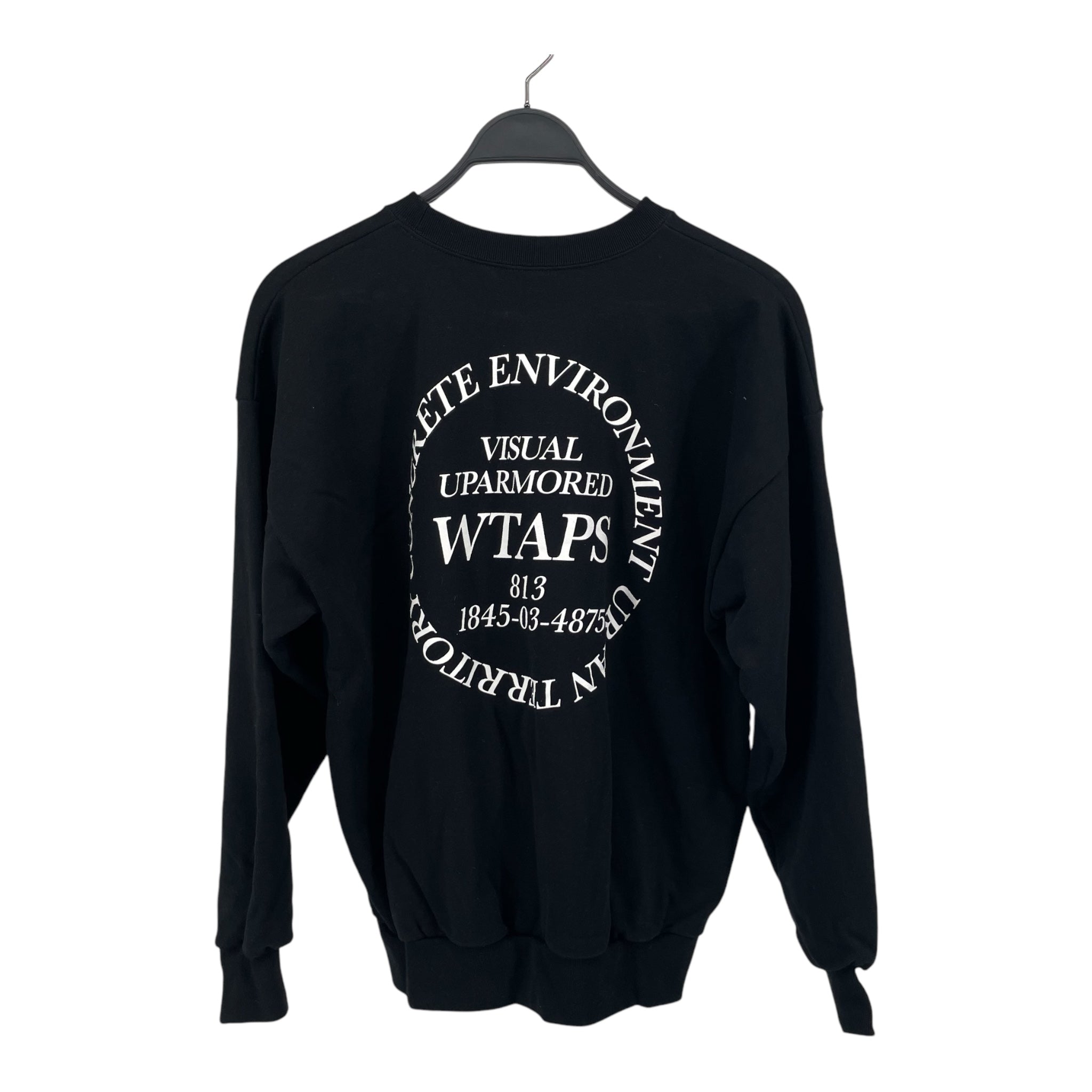 w)taps/Sweatshirt/1/Black/Graphic/232ATDT-CPM02S view 2