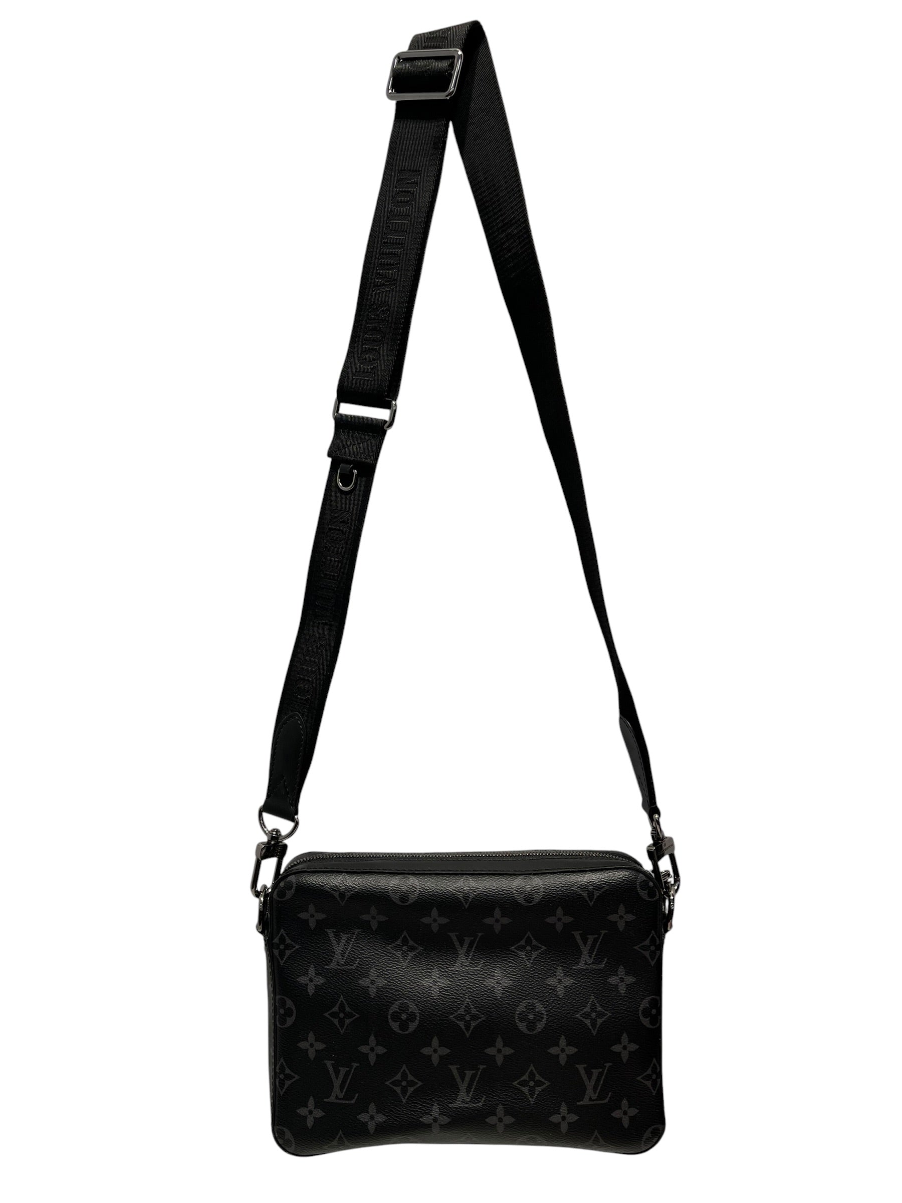 LOUIS VUITTON/Cross Body Bag/Monogram/BLK/trio messenger view 2