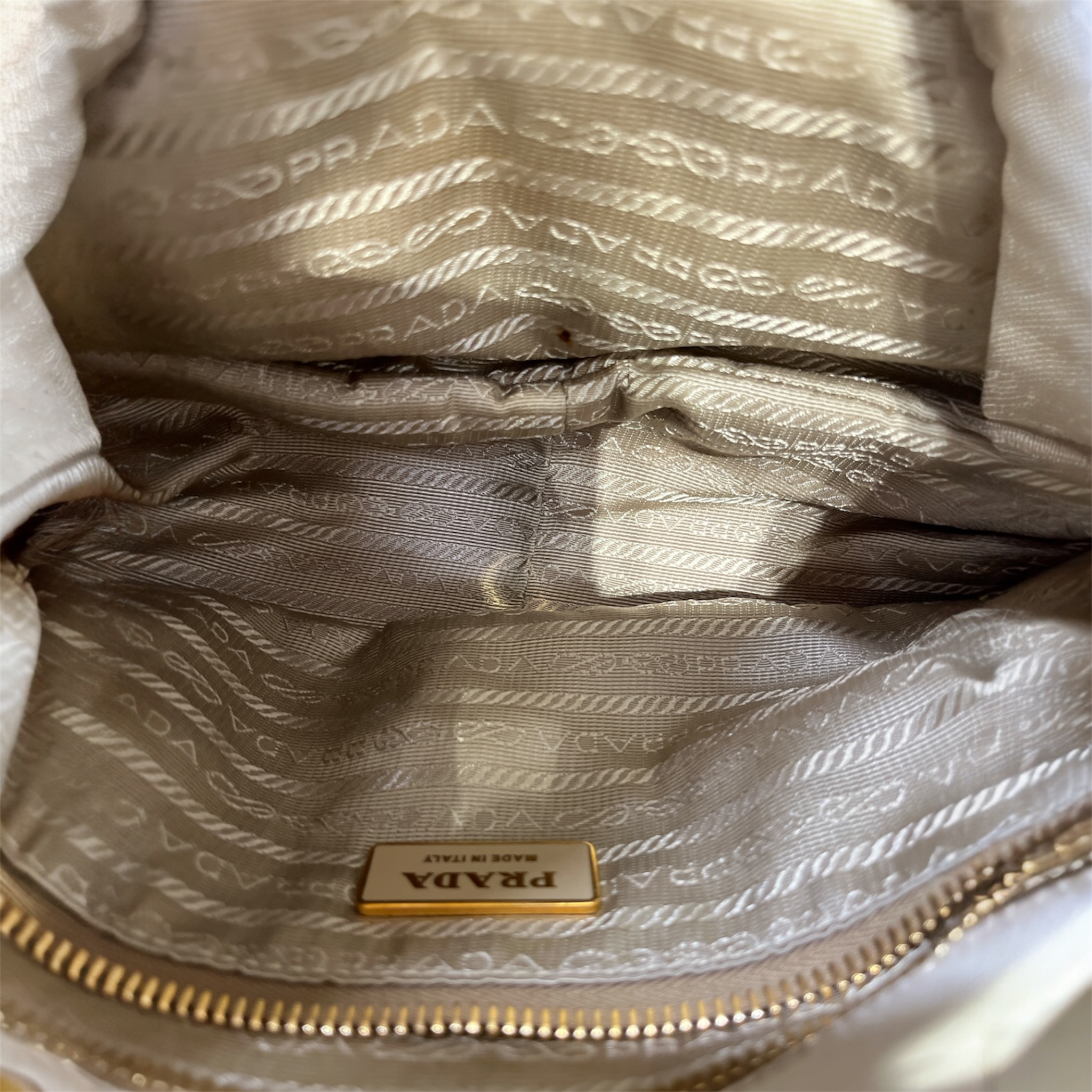 PRADA/Cross Body Bag/Leather/WHT/WHITE PAPILLON LEATHER view 3