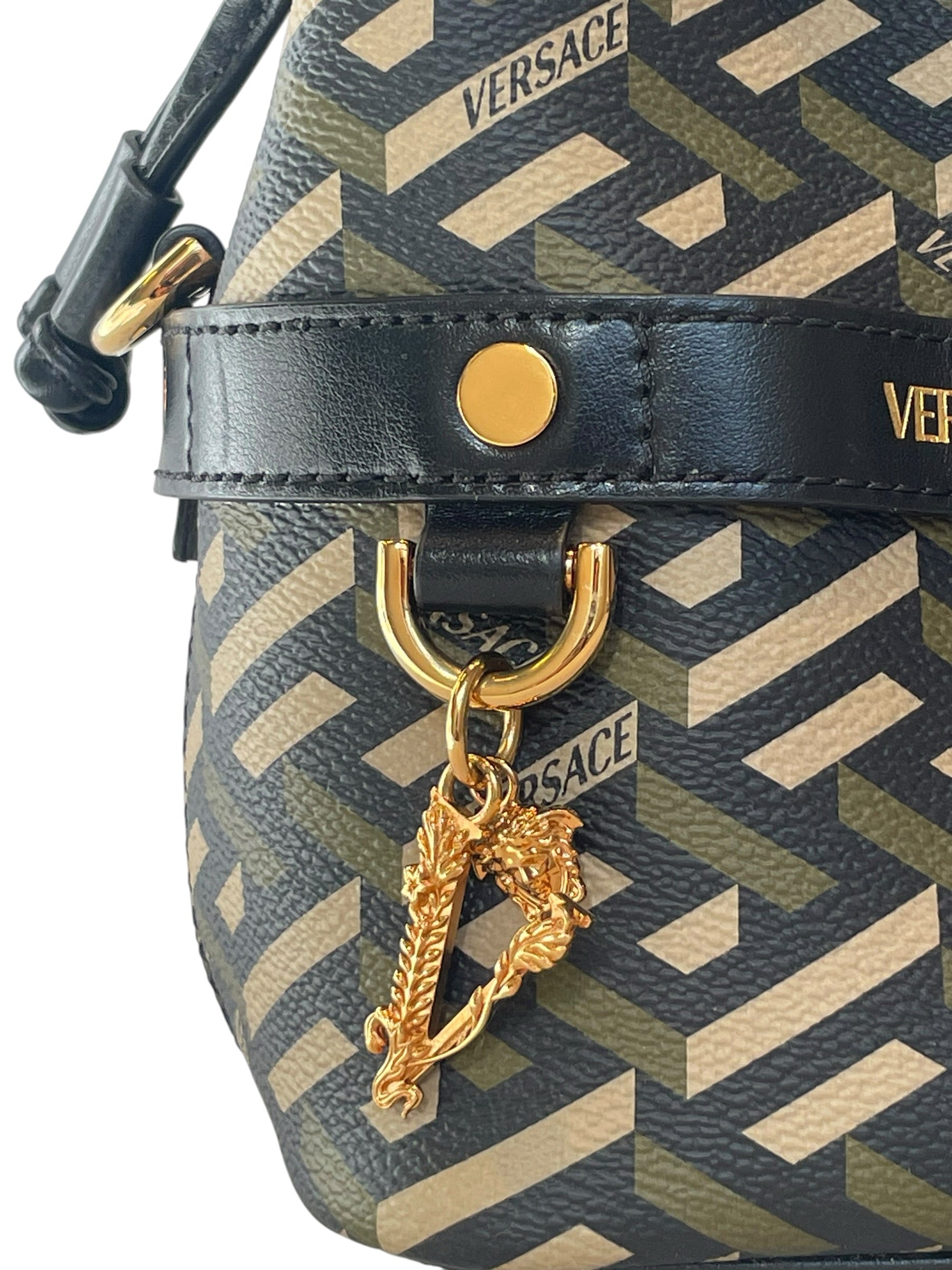 VERSACE/Cross Body Bag/All Over Print/Leather/BLK/mini bucket bag/blk/khaki/grn view 6