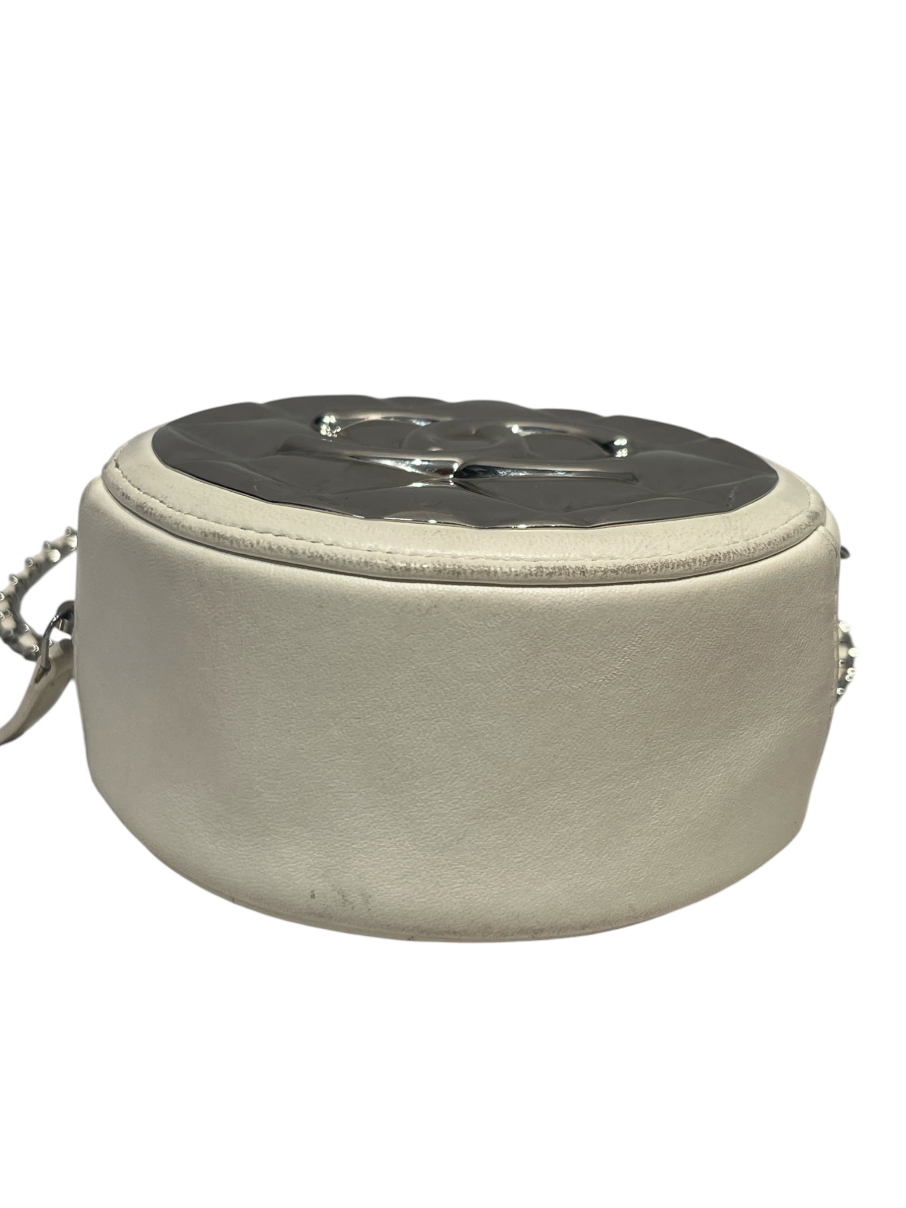 CHANEL/Cross Body Bag/Leather/WHT/LAMBSKIN SILVER HEARD FRONT view 6