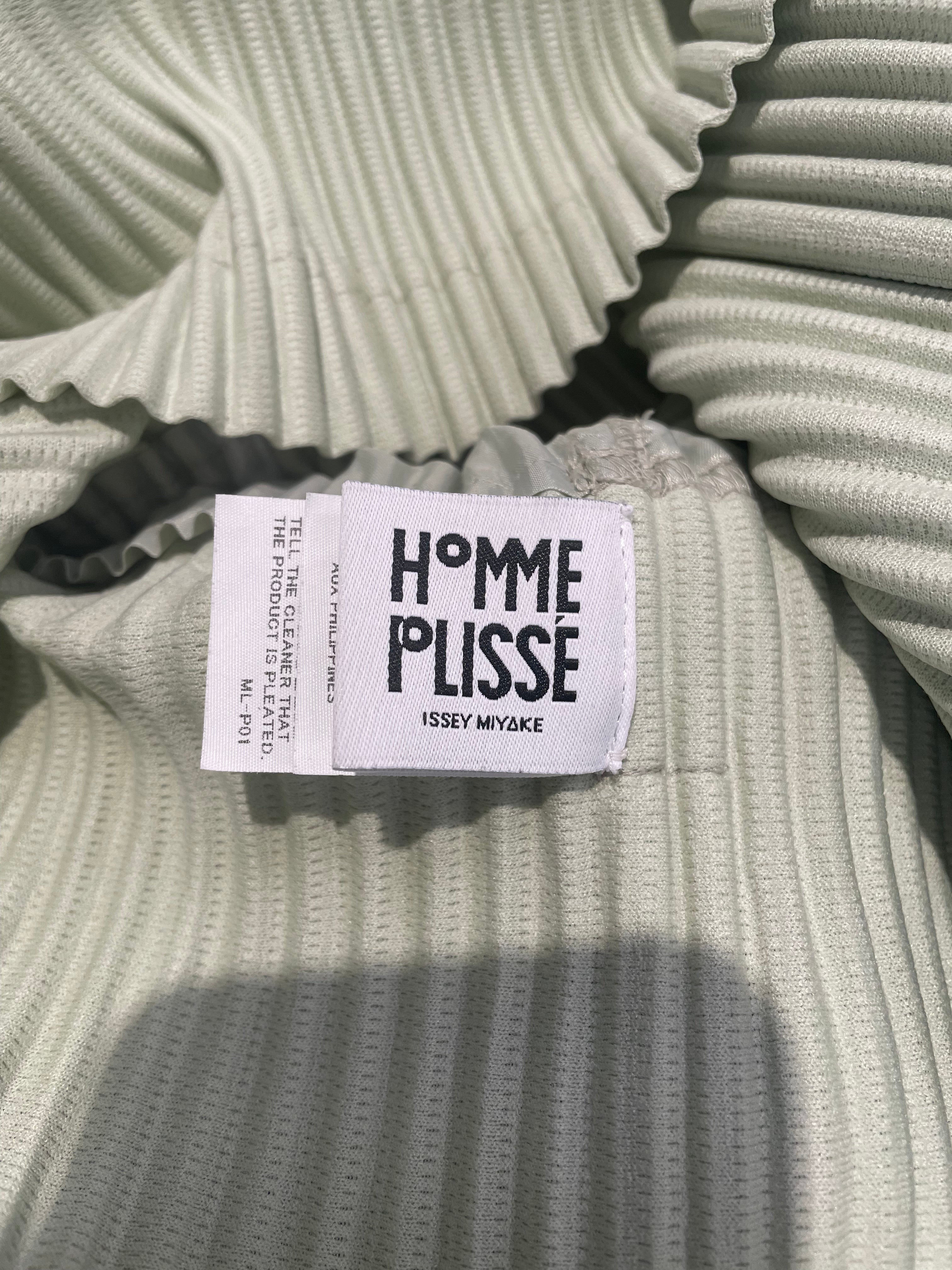 HOMME PLISSE ISSEY MIYAKE/Vest/3/Polyester/GRN/5 buttons / sage green view 3