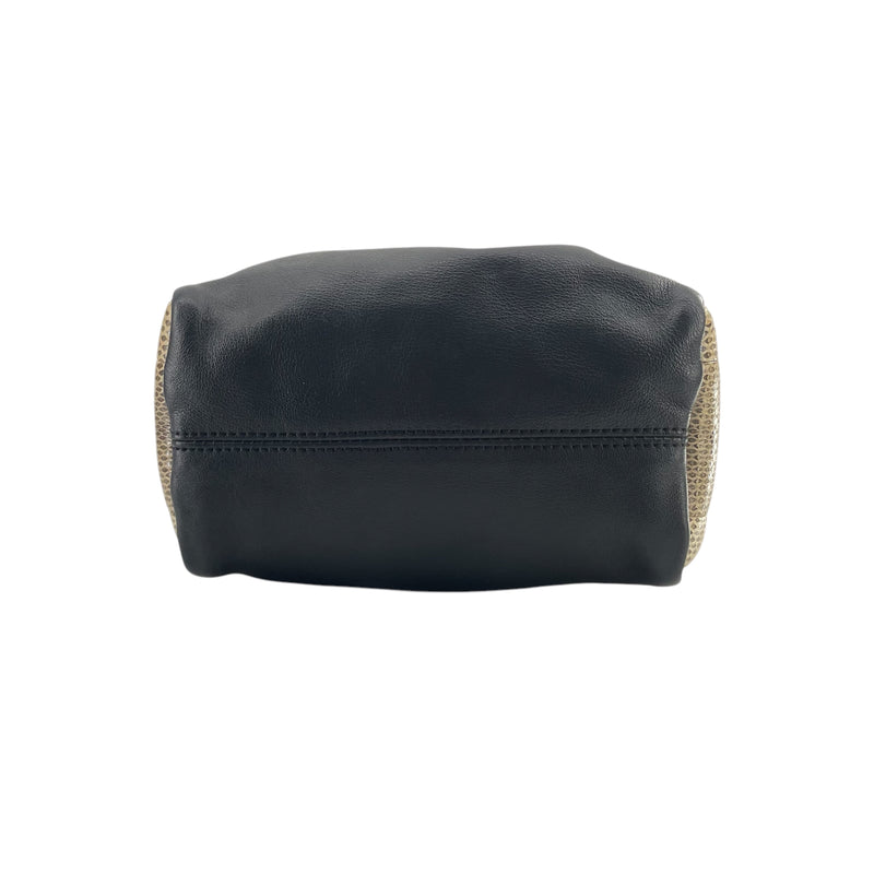 GIVENCHY/Cross Body Bag/Leather/CRM/BLK/CHAIN